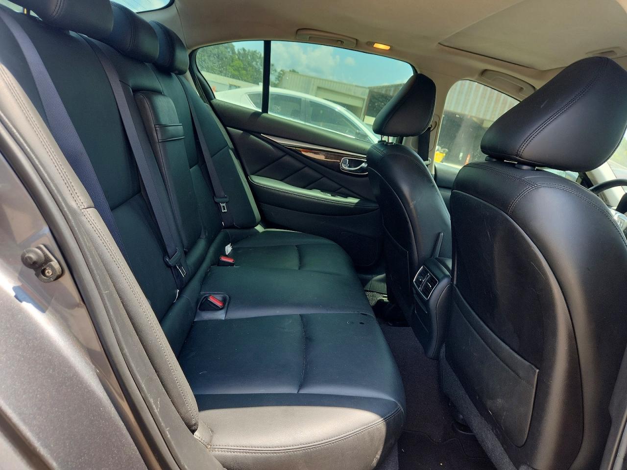 2018 Infiniti Q50 3.0t Luxe Gray vin: JN1EV7AP3JM357648