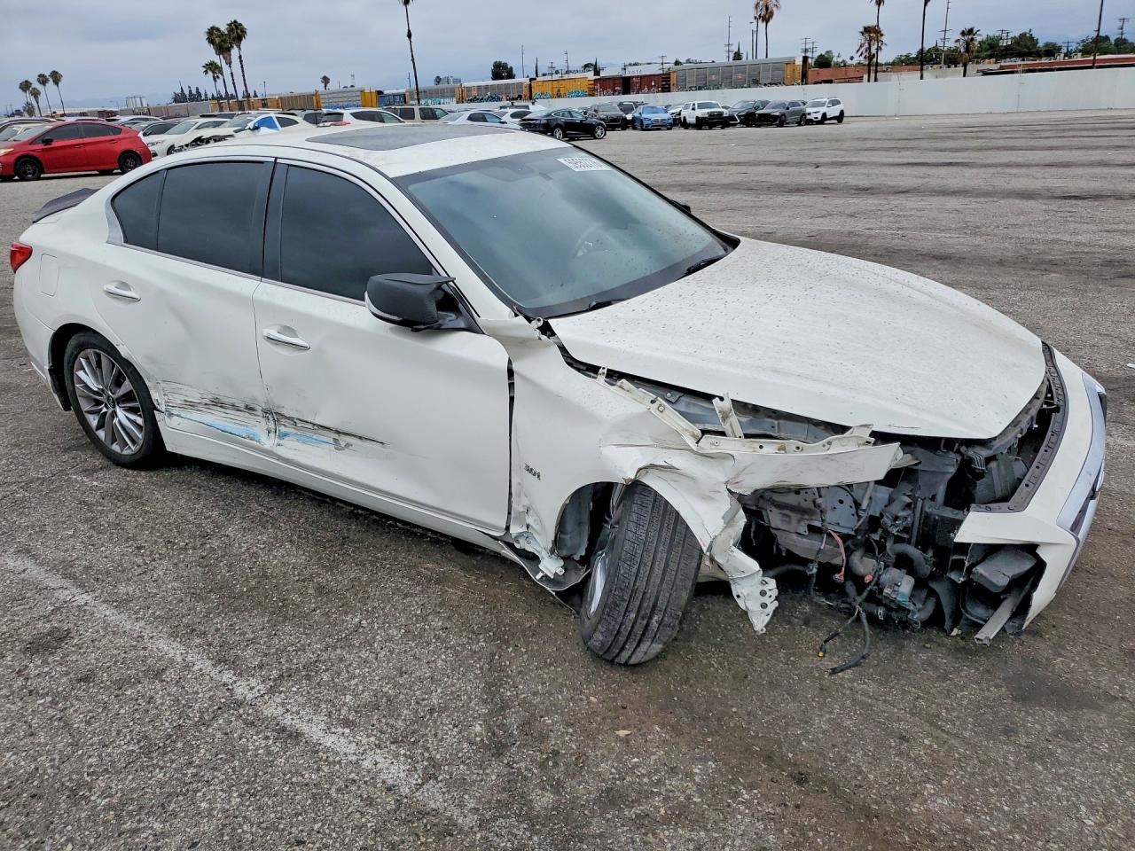 2018 Infiniti Q50 3.0t Luxe White vin: JN1EV7AP3JM590767