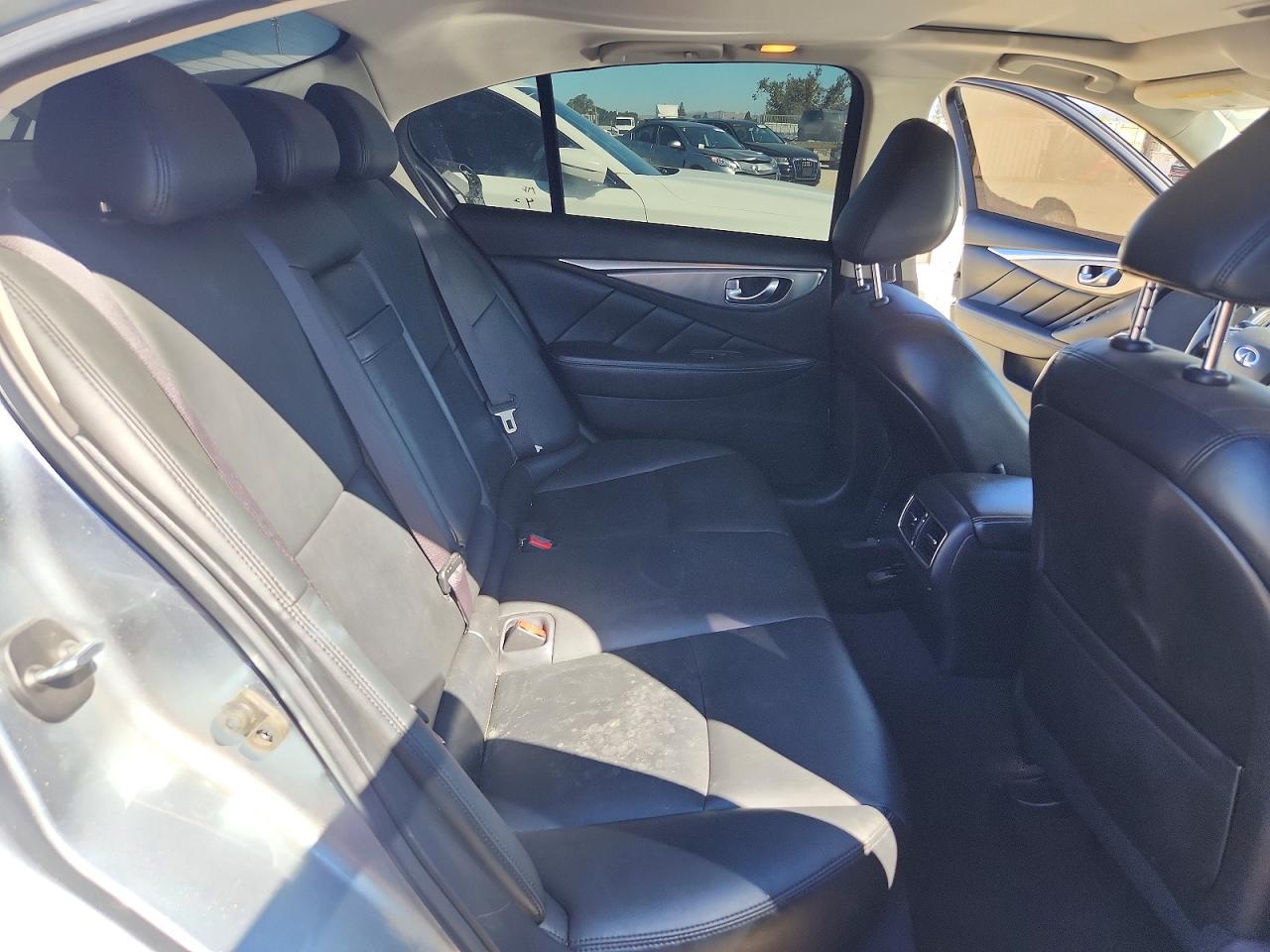 2017 Infiniti Q50 3.0t Premium Blue vin: JN1EV7AP4HM734403