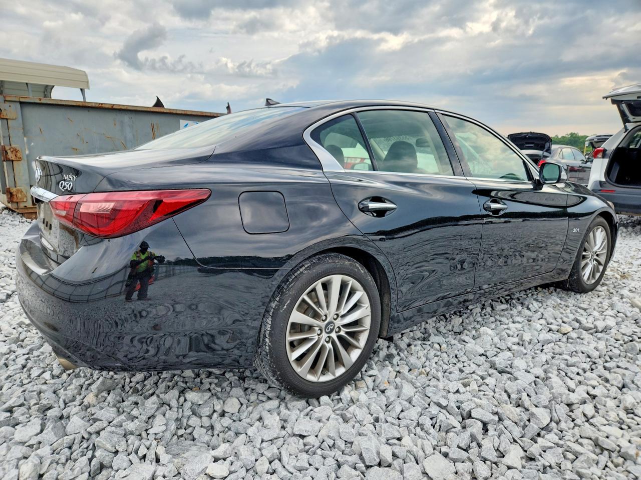 2018 Infiniti Q50 3.0t Luxe Black vin: JN1EV7AP4JM354998