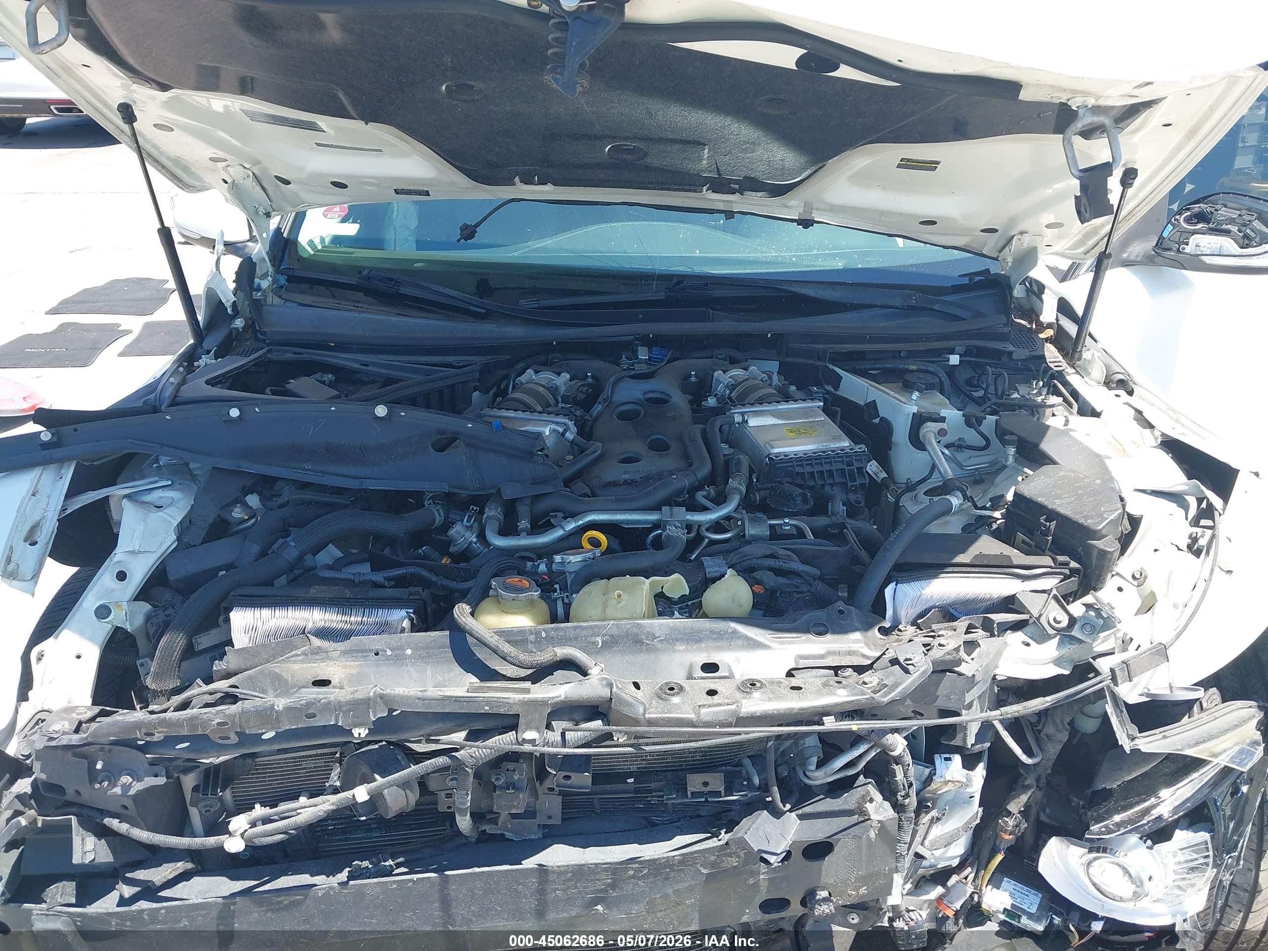 2019 Infiniti Q50 3.0t Luxe Белый vin: JN1EV7AP4KM517540