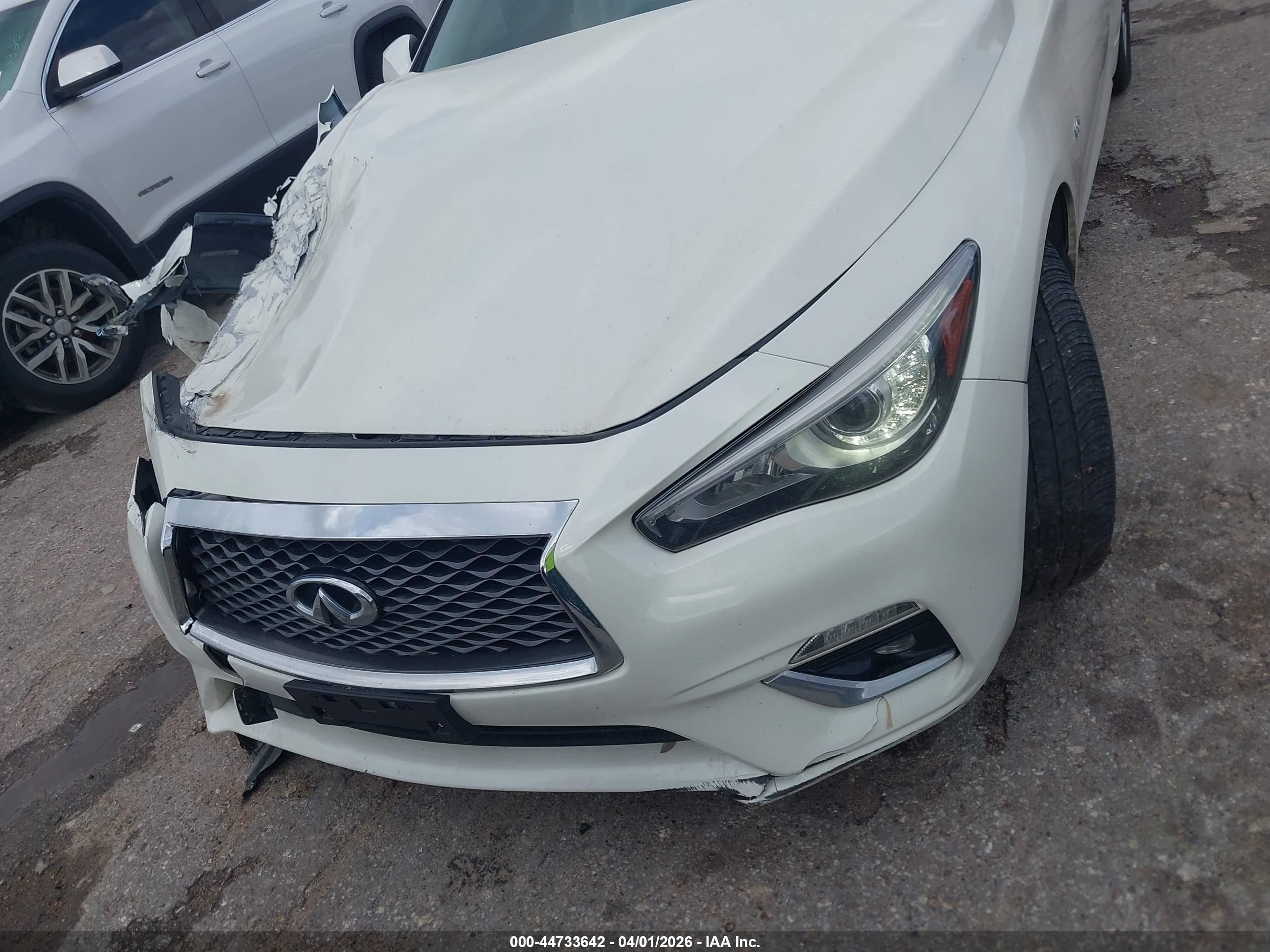 2020 Infiniti Q50 Luxe White vin: JN1EV7AP5LM206023