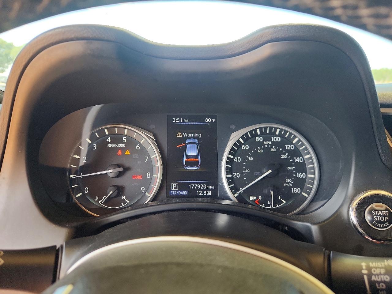 2018 Infiniti Q50 3.0t Luxe White vin: JN1EV7AP6JM359443