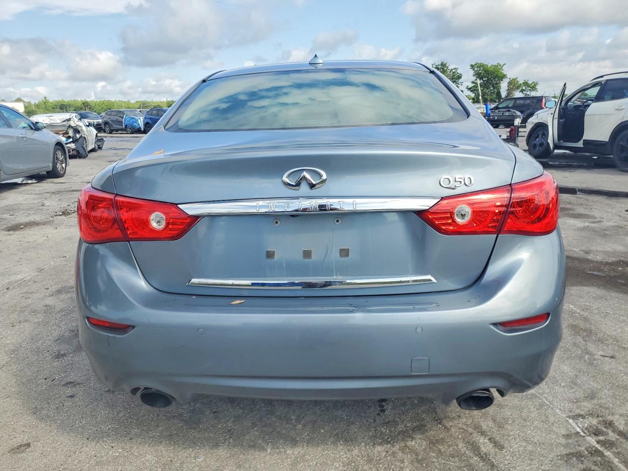 2016 Infiniti Q50 3.0t Premium Blue vin: JN1EV7AP7GM304380