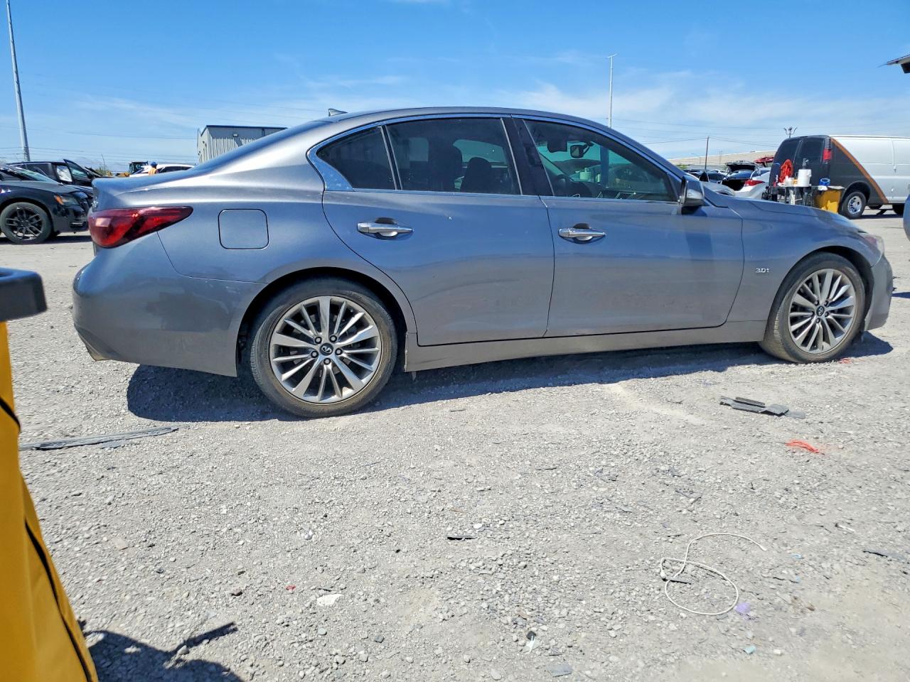 2018 Infiniti Q50 3.0t Luxe Charcoal vin: JN1EV7AP7JM365834
