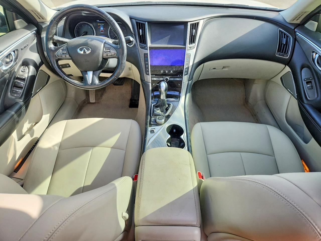 2017 Infiniti Q50 3.0t Premium White vin: JN1EV7AP8HM735666