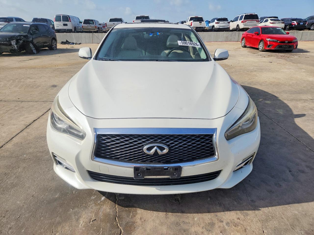 2017 Infiniti Q50 3.0t Premium White vin: JN1EV7AP8HM735666