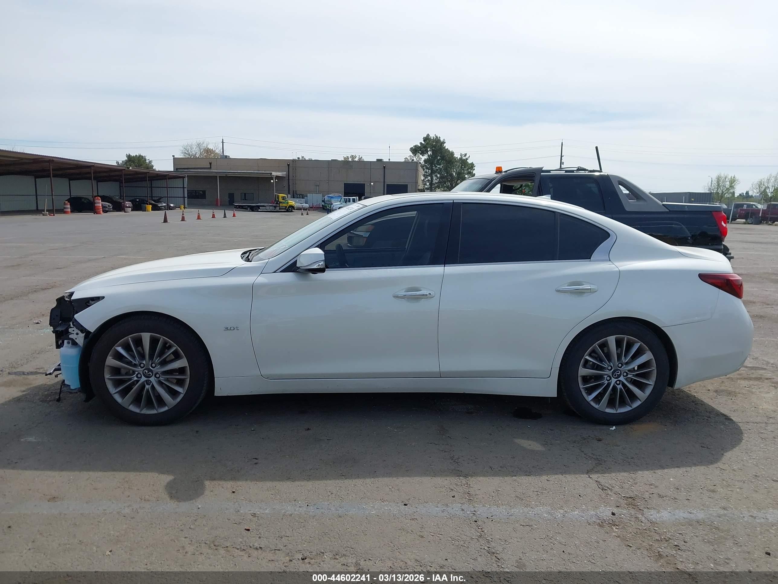 2020 Infiniti Q50 Luxe White vin: JN1EV7AP8LM203911