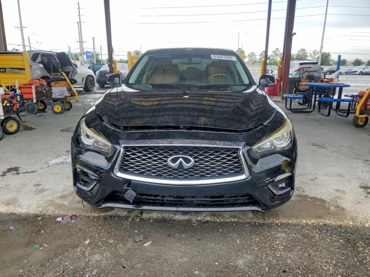 2018 Infiniti Q50 3.0t Luxe Черный vin: JN1EV7AP9JM358335
