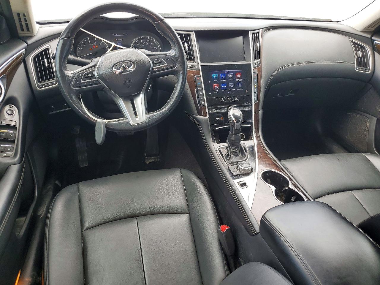 2018 Infiniti Q50 3.0t Luxe White vin: JN1EV7APXJM361762