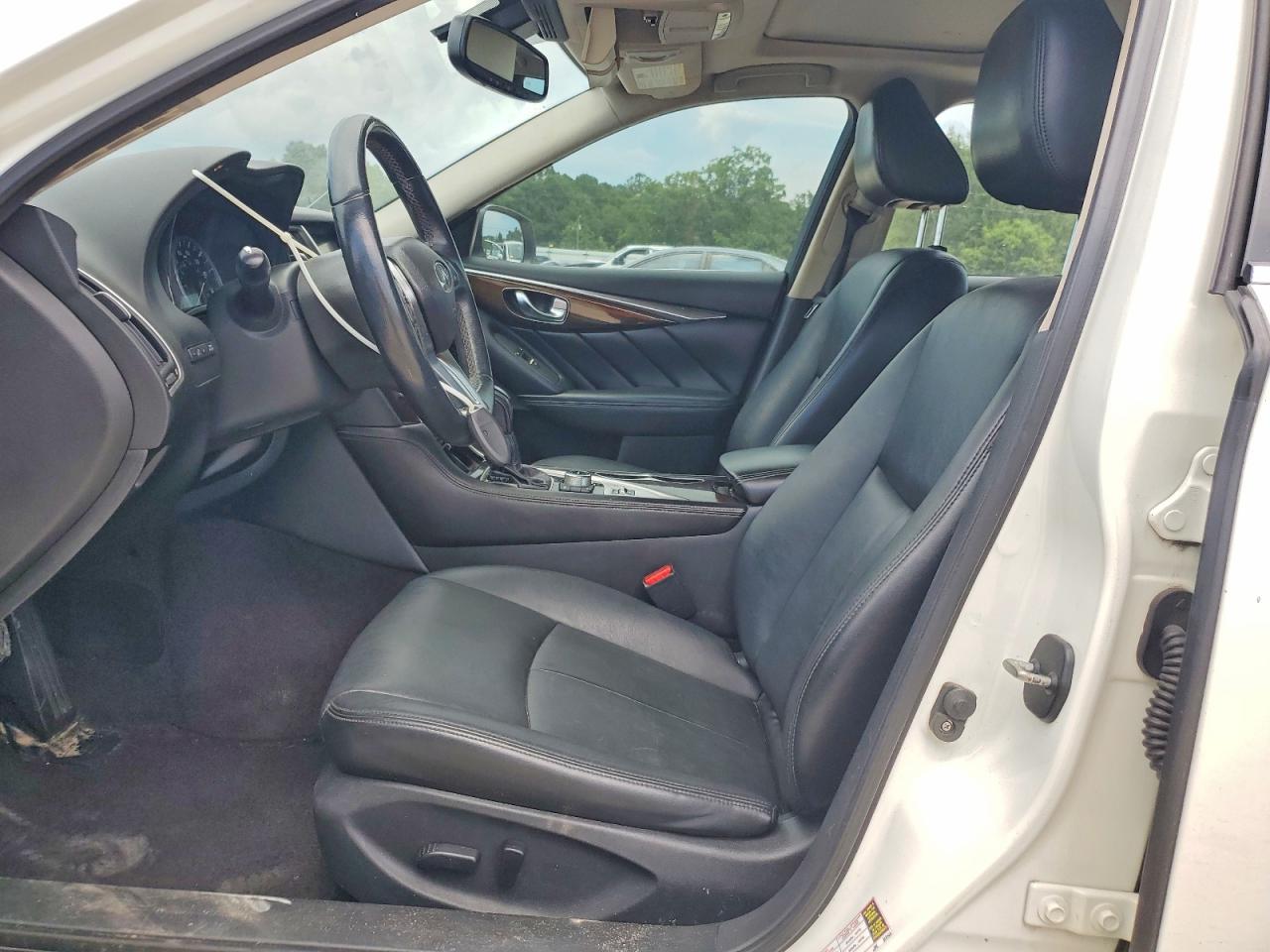 2018 Infiniti Q50 3.0t Luxe White vin: JN1EV7APXJM361762