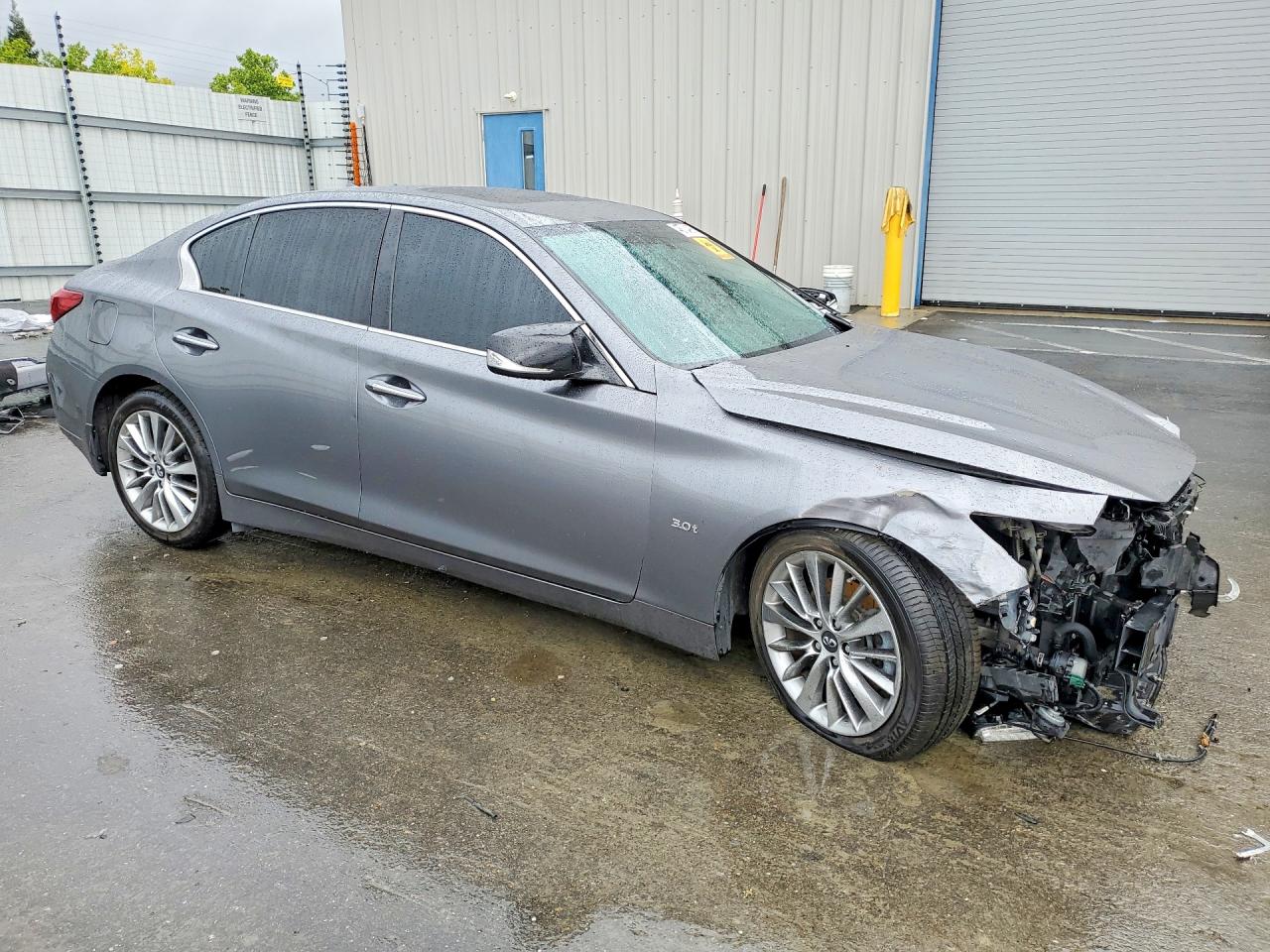 2018 Infiniti Q50 3.0t Luxe Charcoal vin: JN1EV7APXJM361891