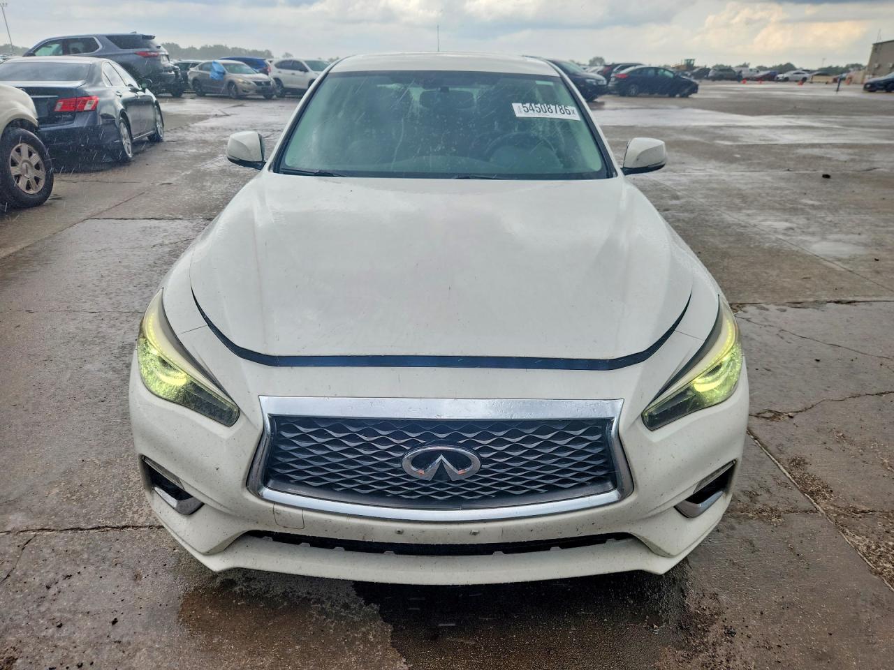 2018 Infiniti Q50 3.0t Luxe White vin: JN1EV7APXJM363057