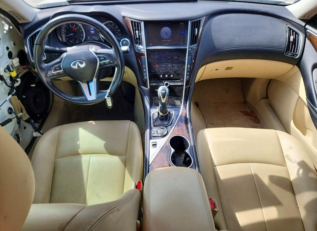2018 Infiniti Q50 3.0t Luxe White vin: JN1EV7AR1JM610130