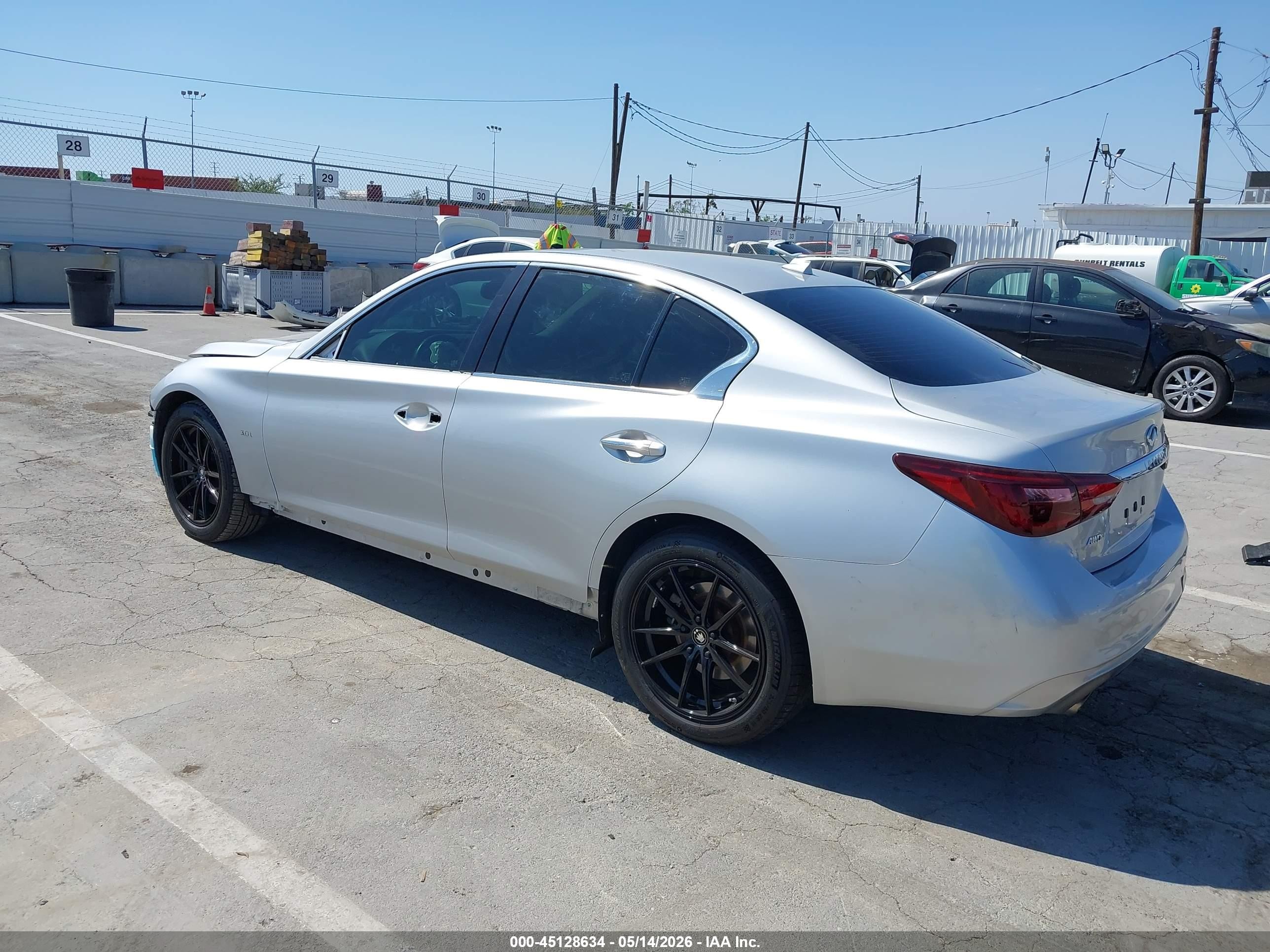 2018 Infiniti Q50 3.0t Luxe Silver vin: JN1EV7AR3JM611103