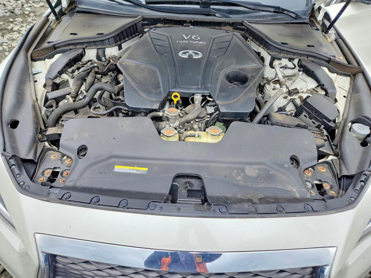 2019 Infiniti Q50 3.0t Luxe White vin: JN1EV7AR3KM556587