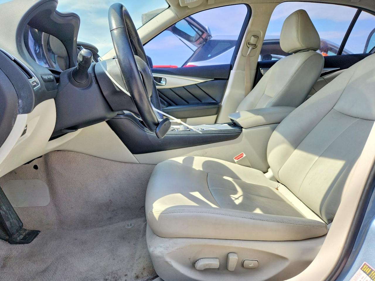 2020 Infiniti Q50 3.0t Luxe Серебряный vin: JN1EV7AR3LM251219