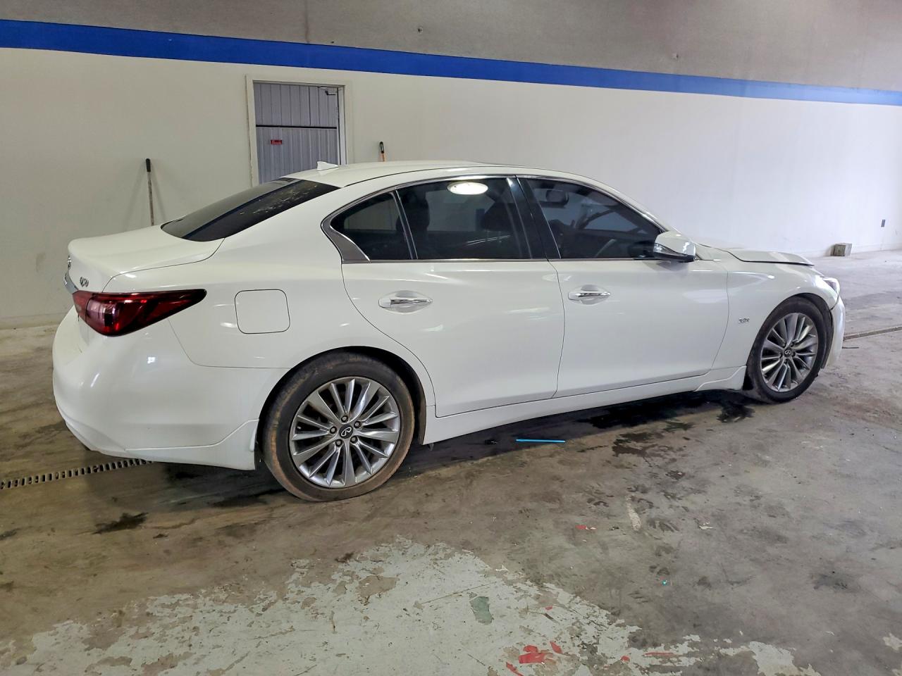 2019 Infiniti Q50 3.0t Luxe White vin: JN1EV7AR4KM591123