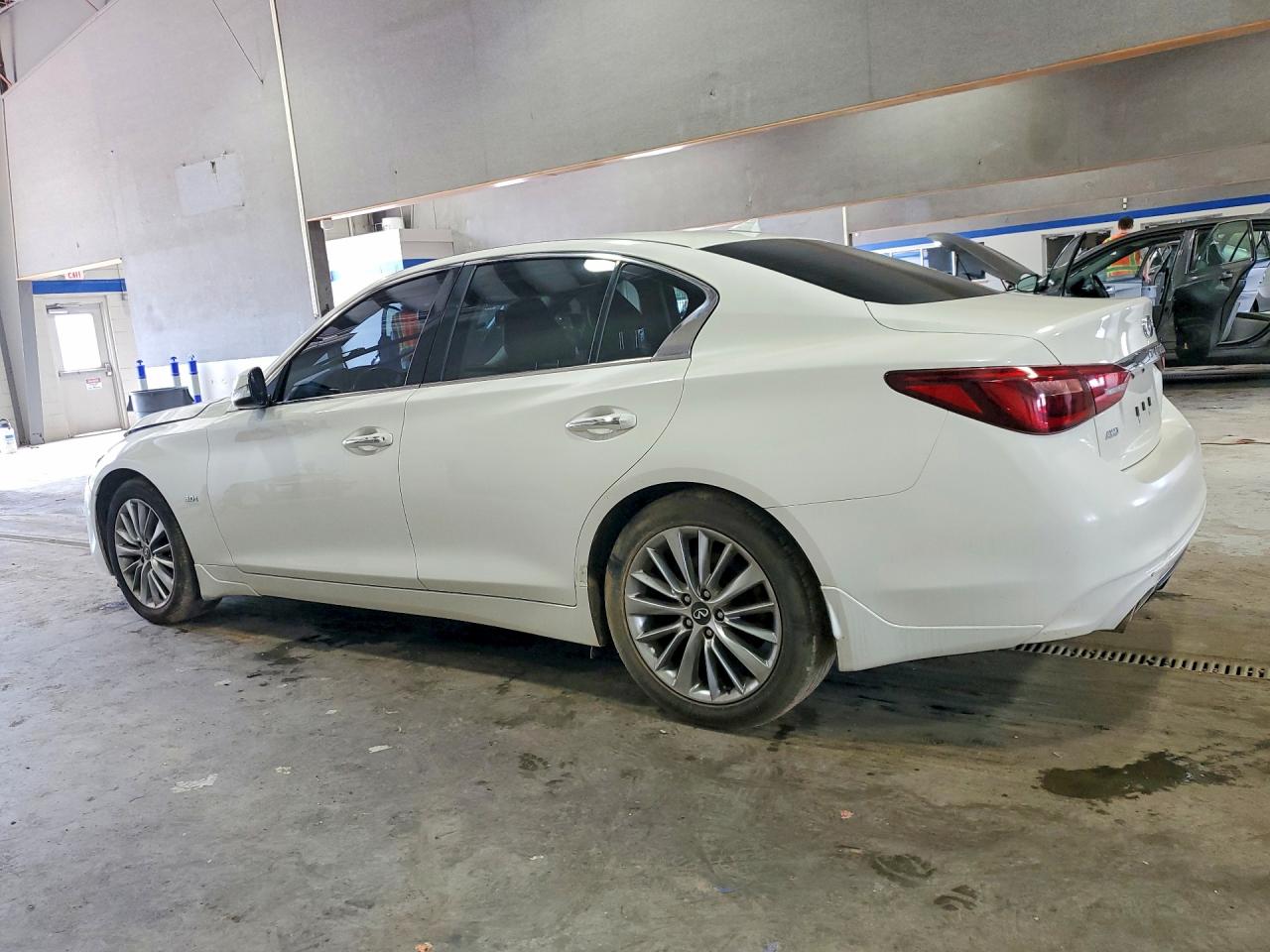 2019 Infiniti Q50 3.0t Luxe White vin: JN1EV7AR4KM591123