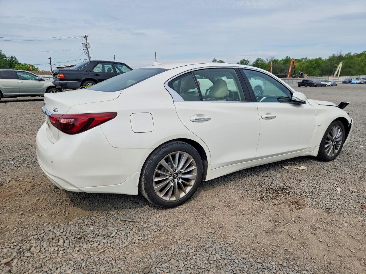2020 Infiniti Q50 3.0t Luxe White vin: JN1EV7AR4LM250466