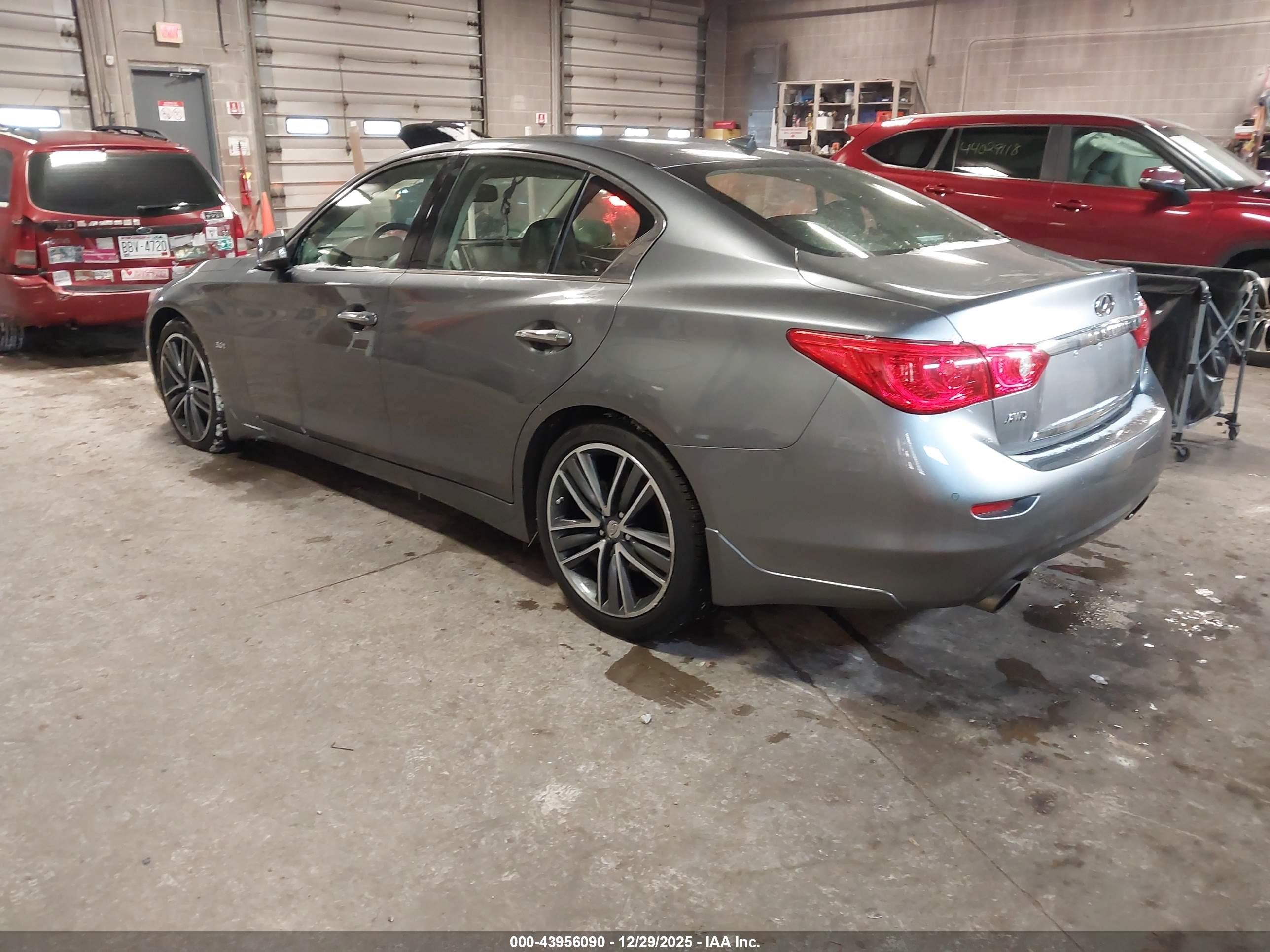 2017 Infiniti Q50 3.0t Premium Серый vin: JN1EV7AR5HM832681
