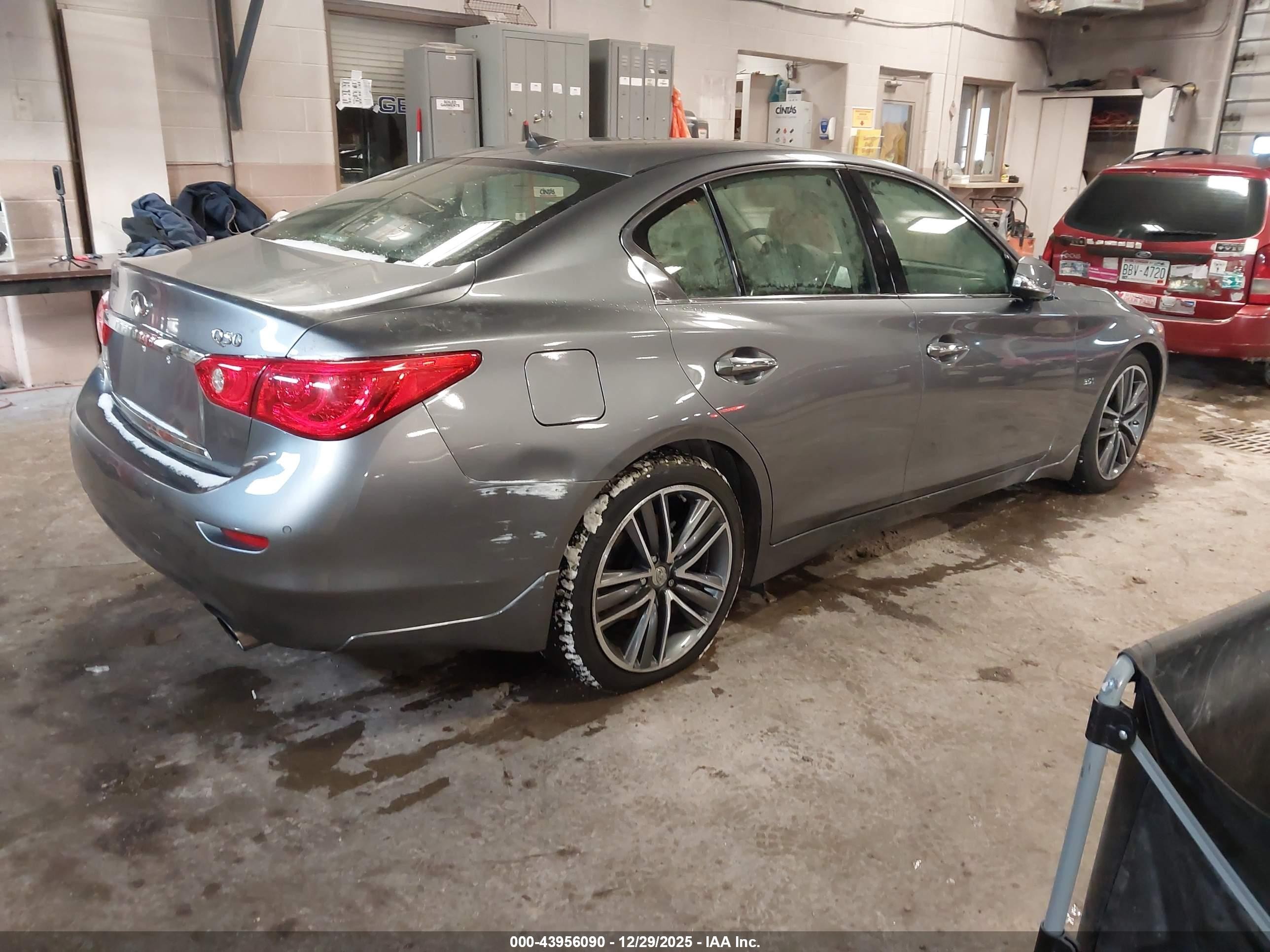 2017 Infiniti Q50 3.0t Premium Серый vin: JN1EV7AR5HM832681