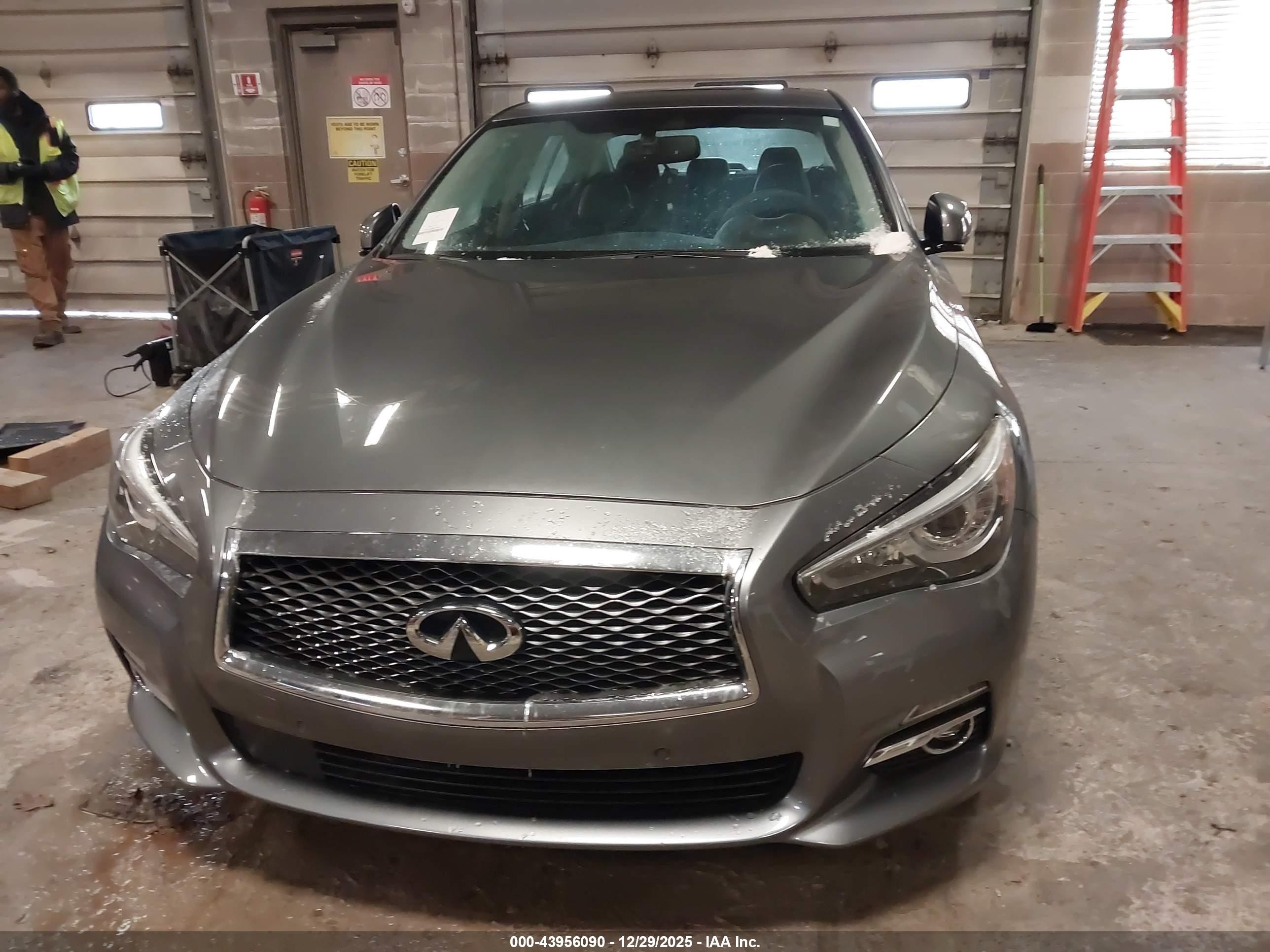 2017 Infiniti Q50 3.0t Premium Серый vin: JN1EV7AR5HM832681
