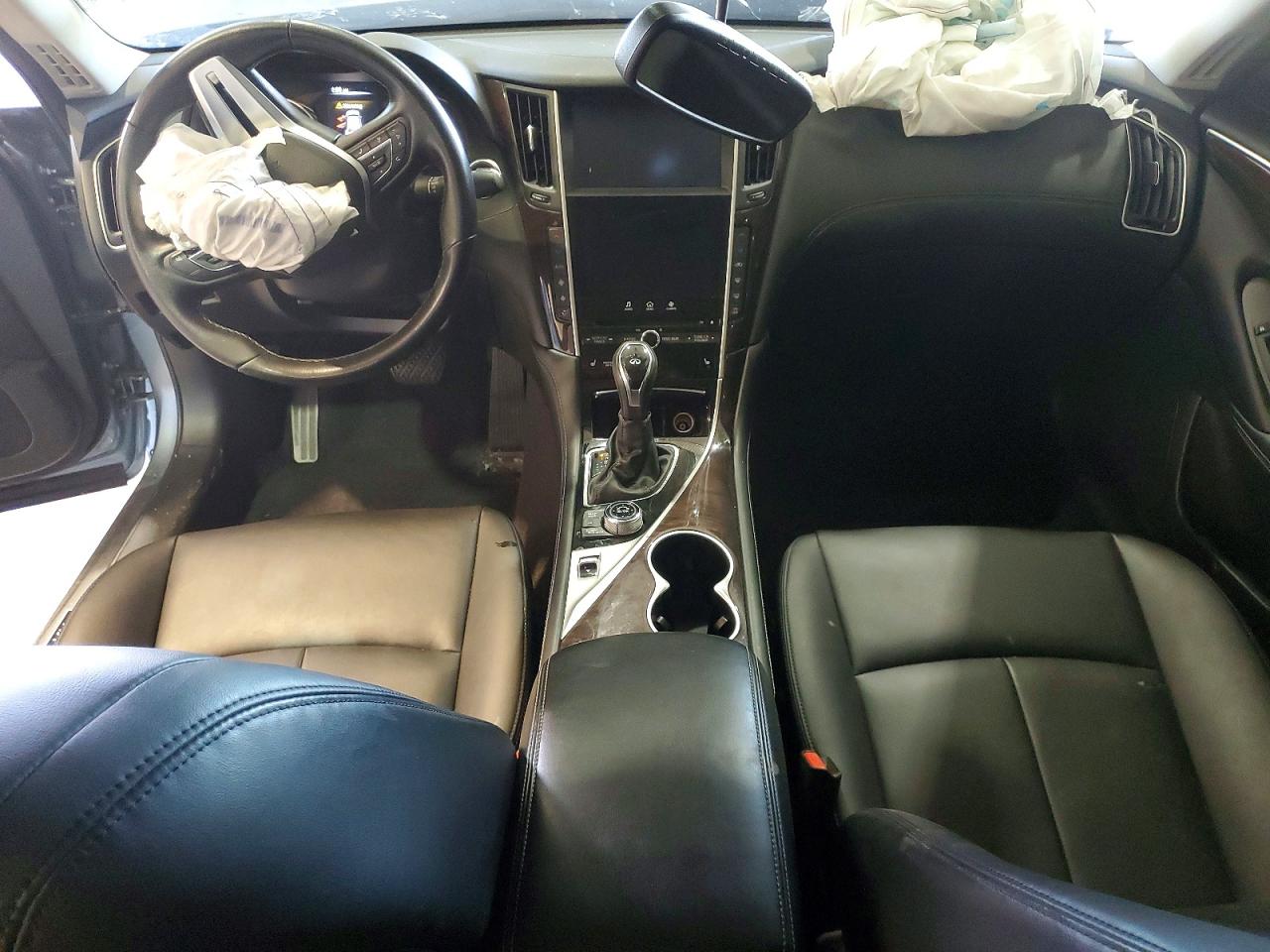 2019 Infiniti Q50 3.0t Luxe Silver vin: JN1EV7AR5KM553643