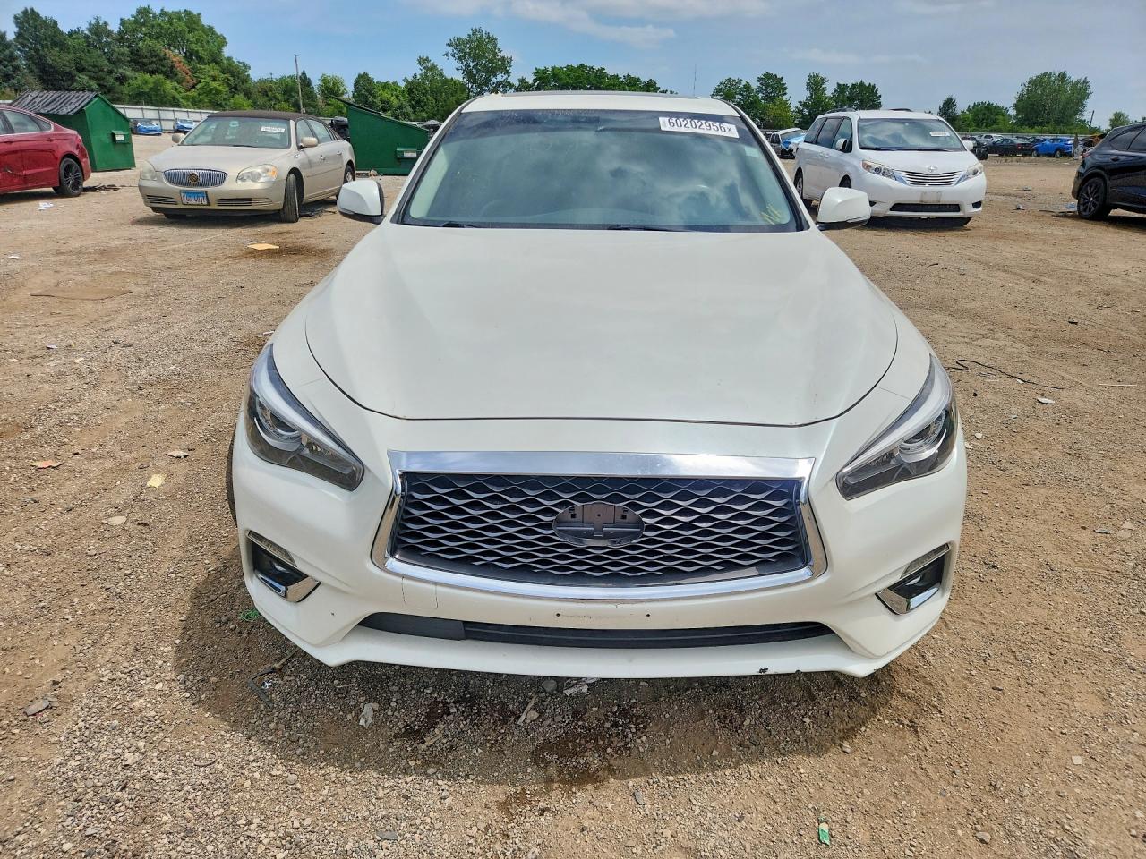 2019 Infiniti Q50 3.0t Luxe Белый vin: JN1EV7AR5KM556767
