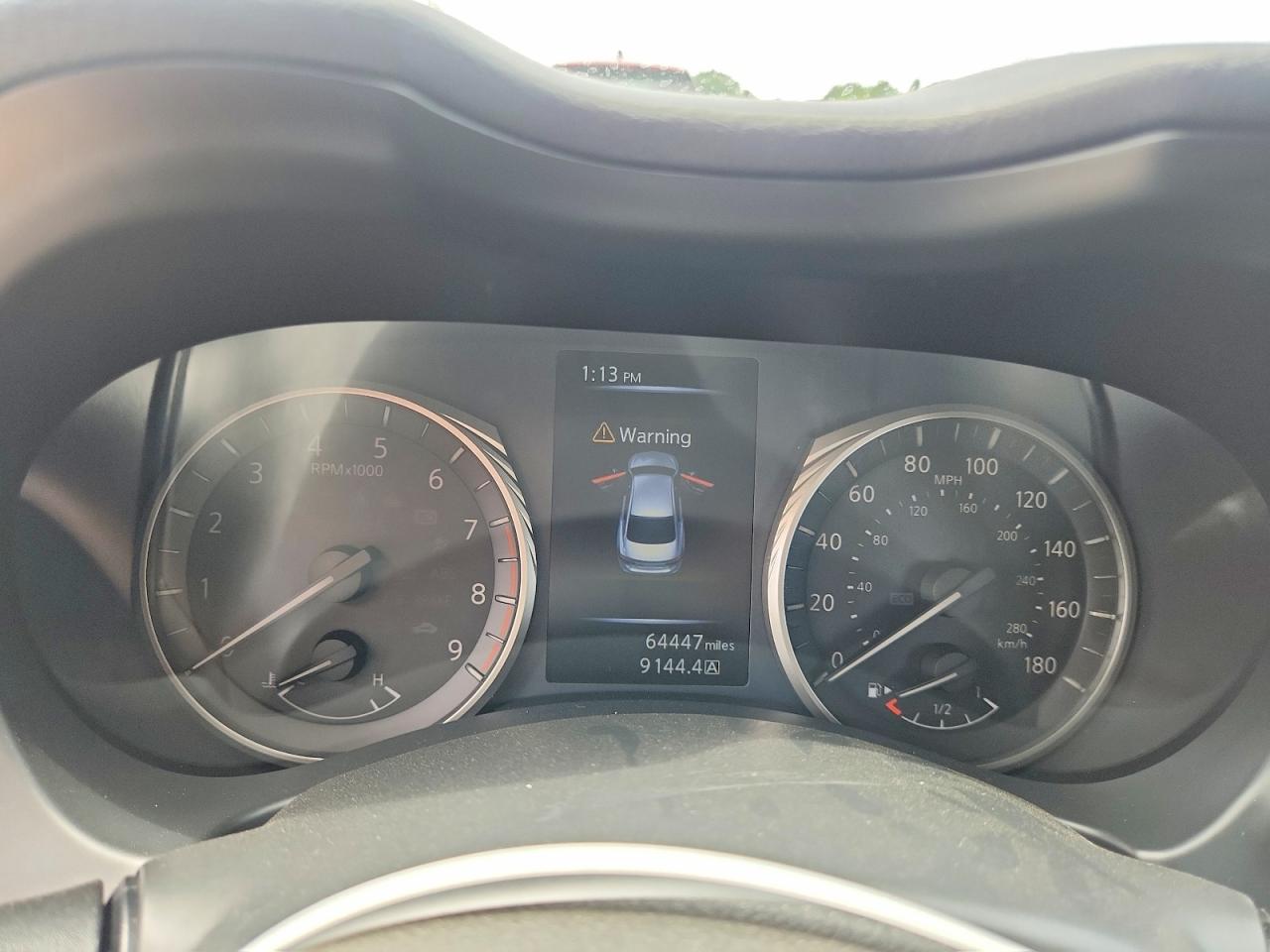 2019 Infiniti Q50 3.0t Luxe Белый vin: JN1EV7AR5KM556767