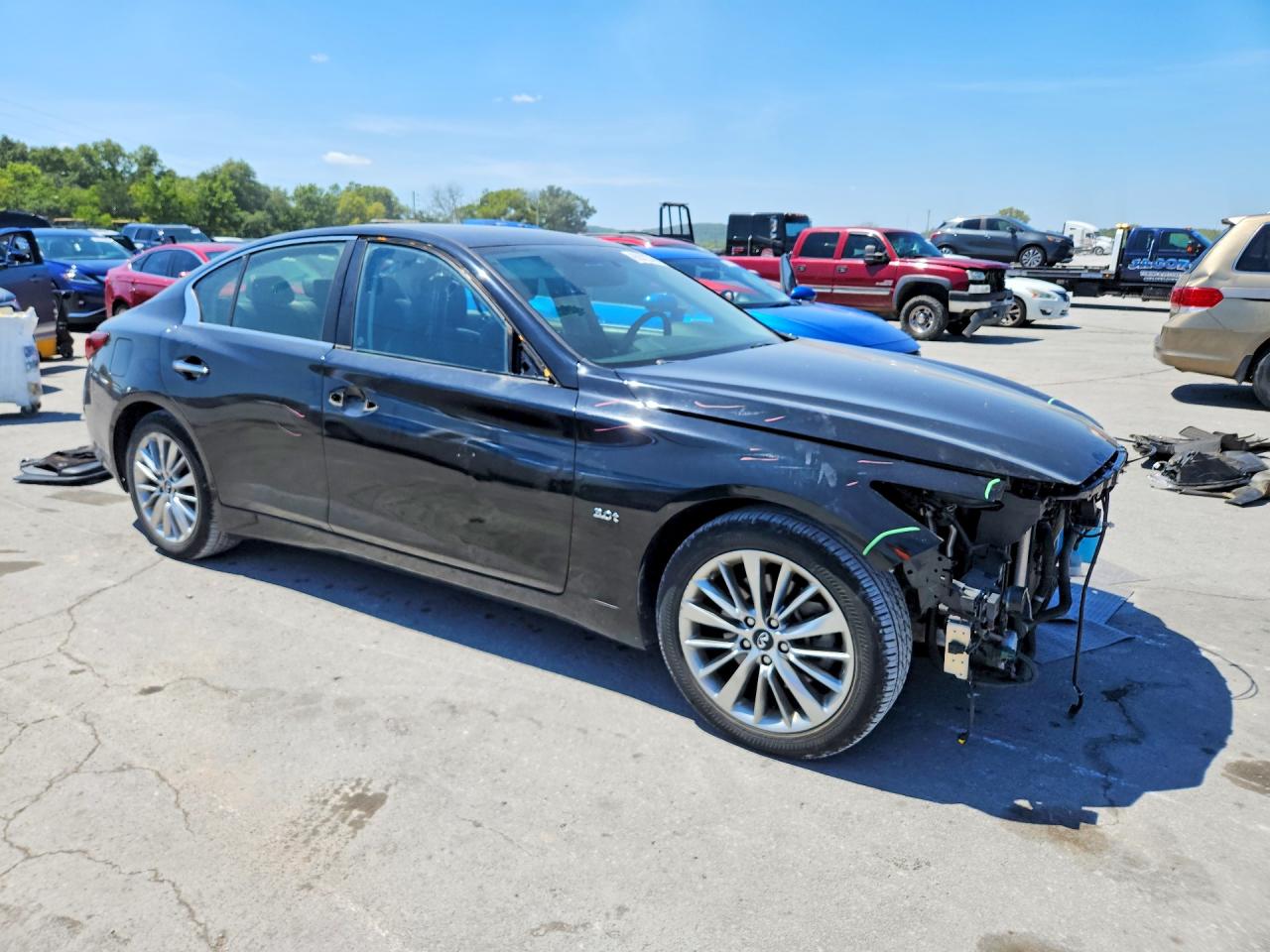 2019 Infiniti Q50 3.0t Luxe Черный vin: JN1EV7AR5KM558387