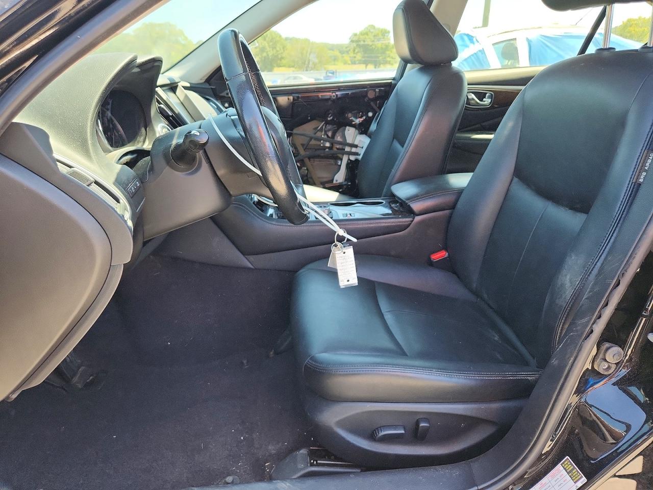 2019 Infiniti Q50 3.0t Luxe Черный vin: JN1EV7AR5KM558387