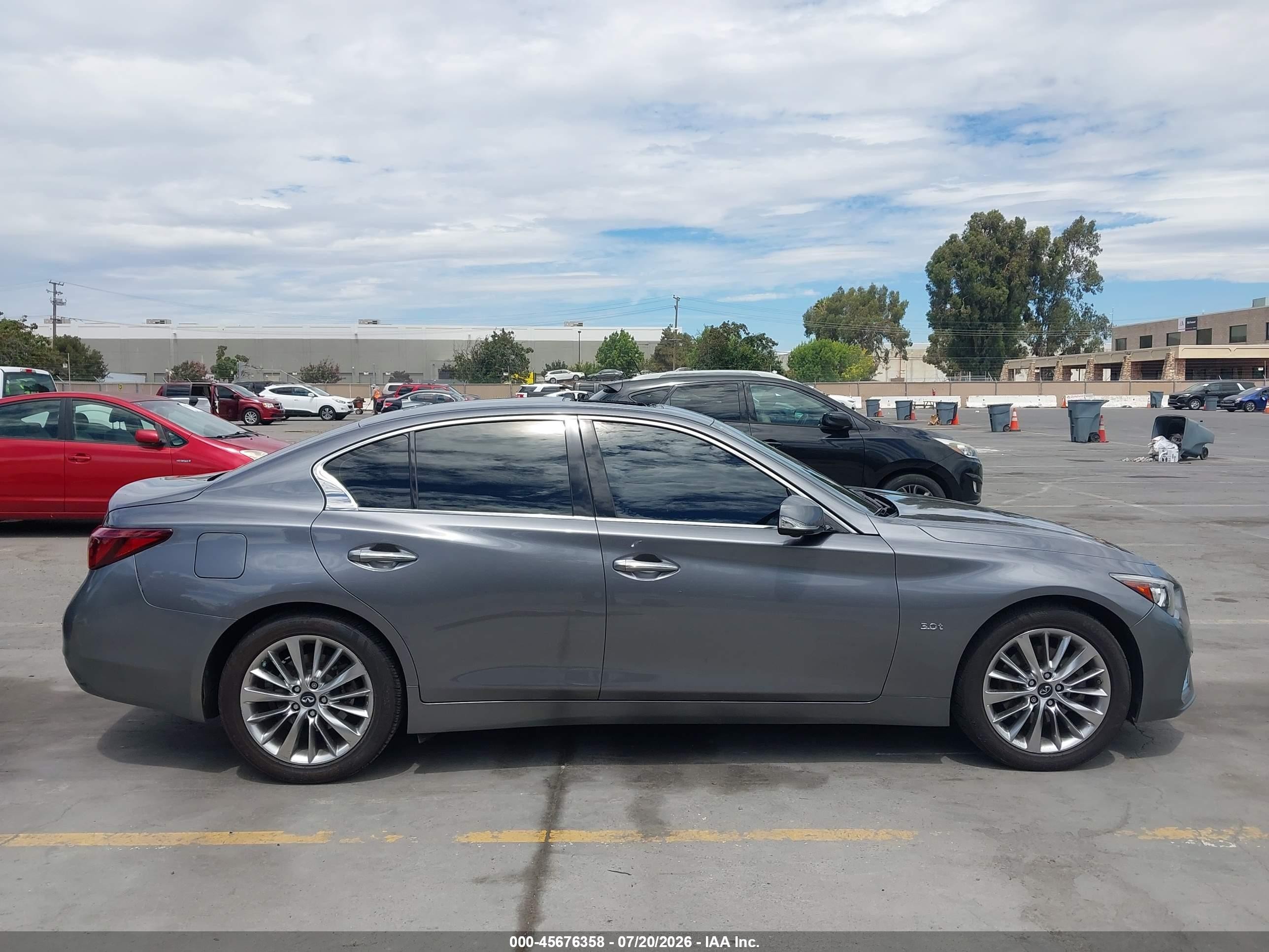 2019 Infiniti Q50 3.0t Luxe Gray vin: JN1EV7AR7KM552834