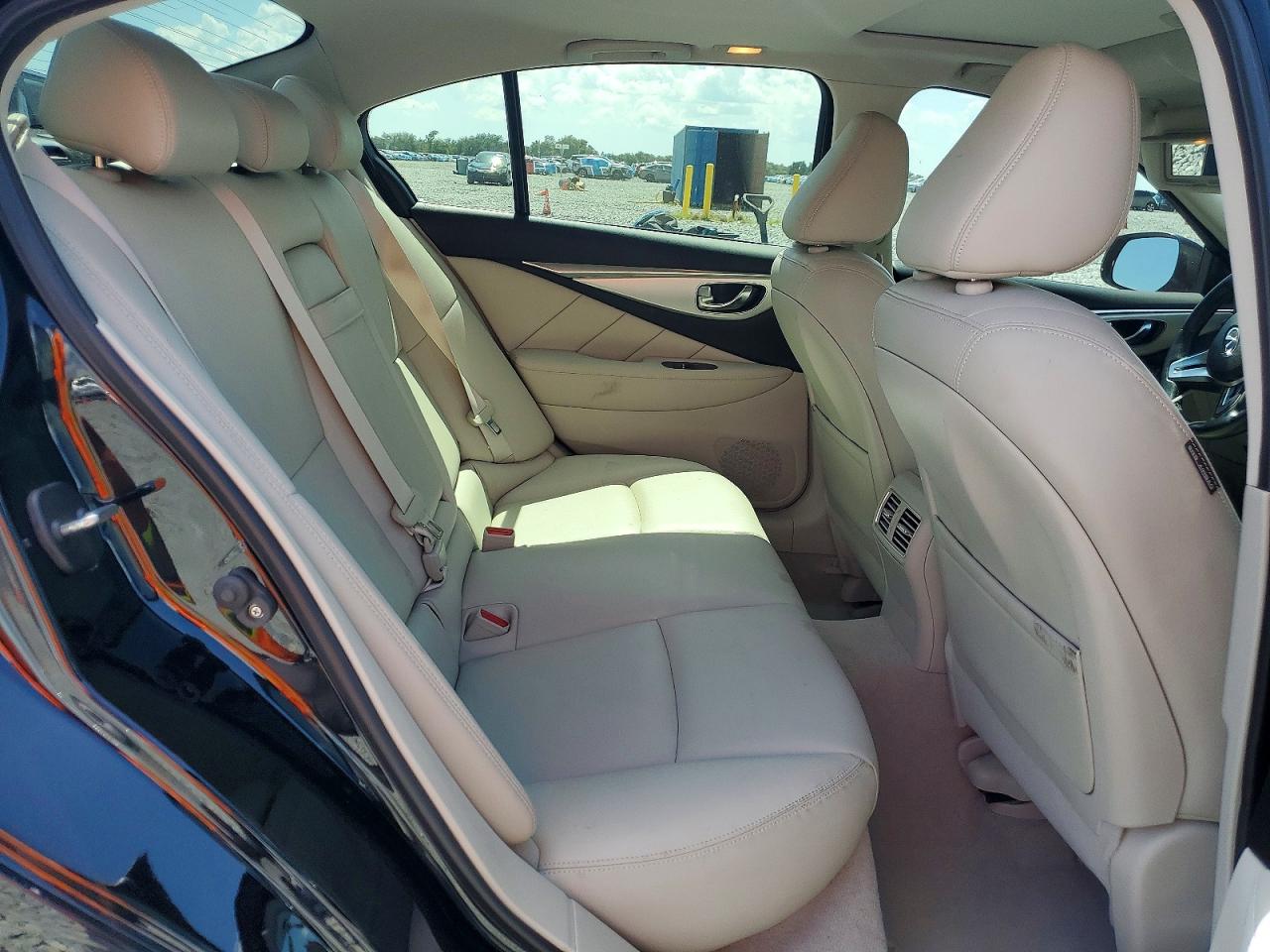 2019 Infiniti Q50 3.0t Luxe Black vin: JN1EV7AR7KM593576