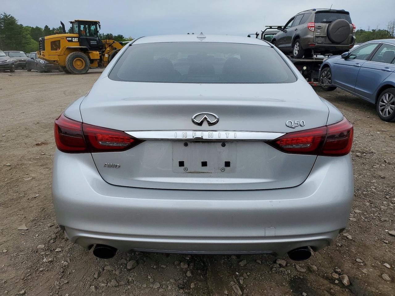 2018 Infiniti Q50 3.0t Luxe Silver vin: JN1EV7AR9JM433777