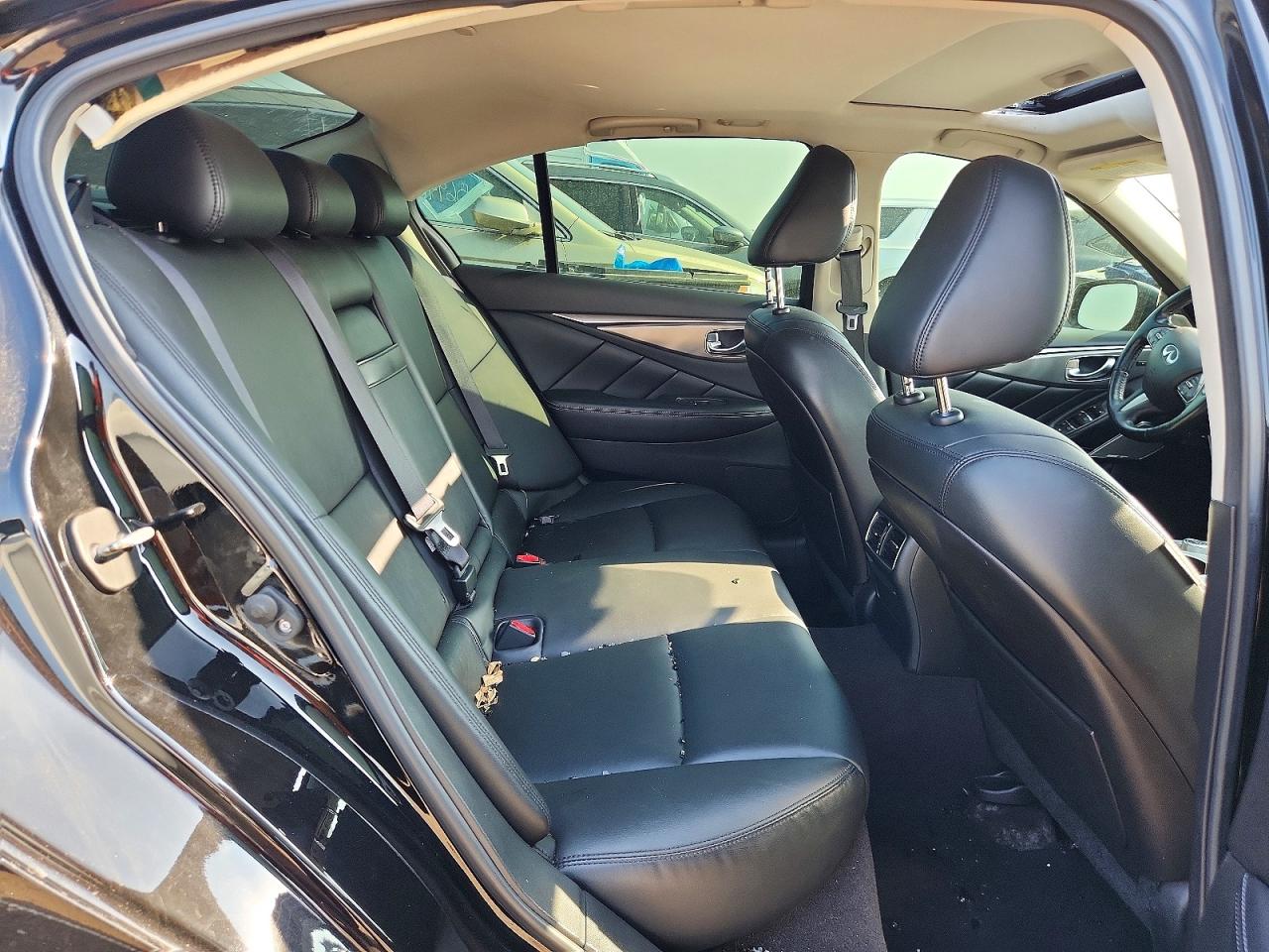 2017 Infiniti Q50 3.0t Premium Black vin: JN1EV7ARXHM836760