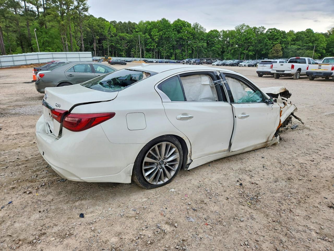 2021 Infiniti Q50 Luxe White vin: JN1EV7BP2MM701845