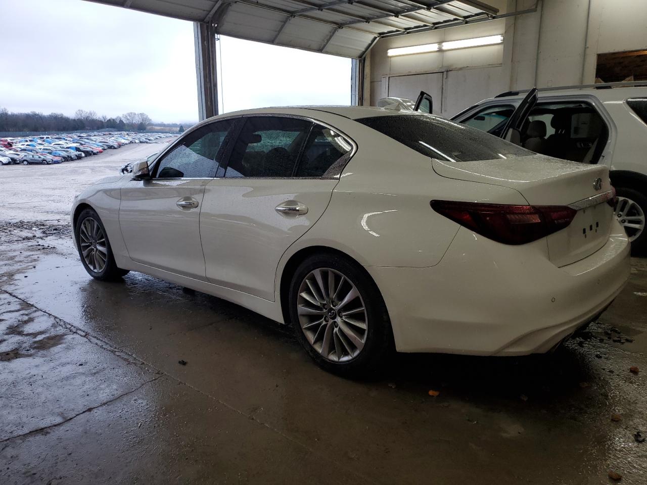 2021 Infiniti Q50 Luxe Белый vin: JN1EV7BP3MM706973