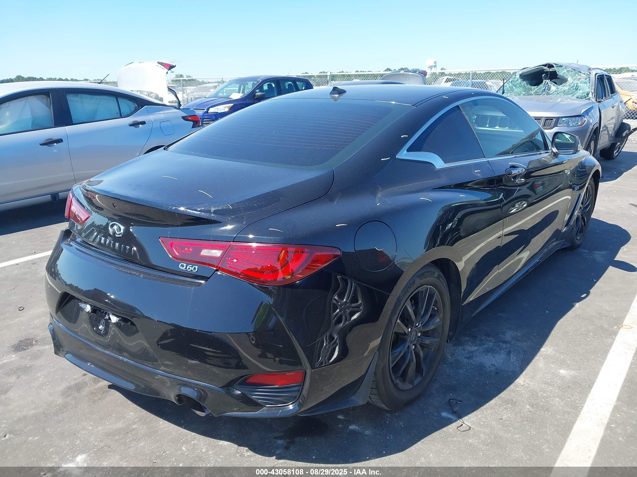 2018 Infiniti Q60 3.0t Luxe Черный vin: JN1EV7EK7JM342648