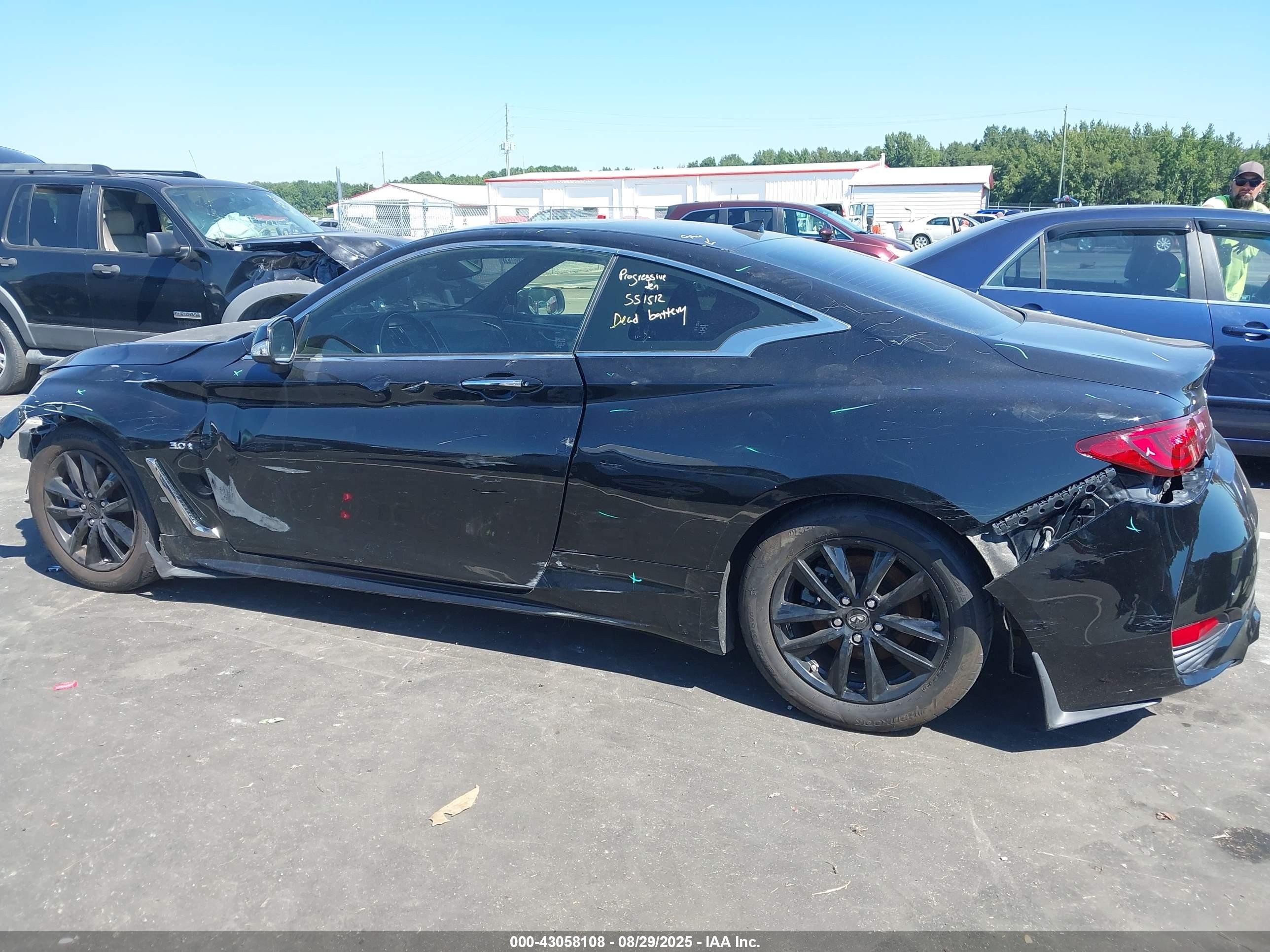2018 Infiniti Q60 3.0t Luxe Черный vin: JN1EV7EK7JM342648