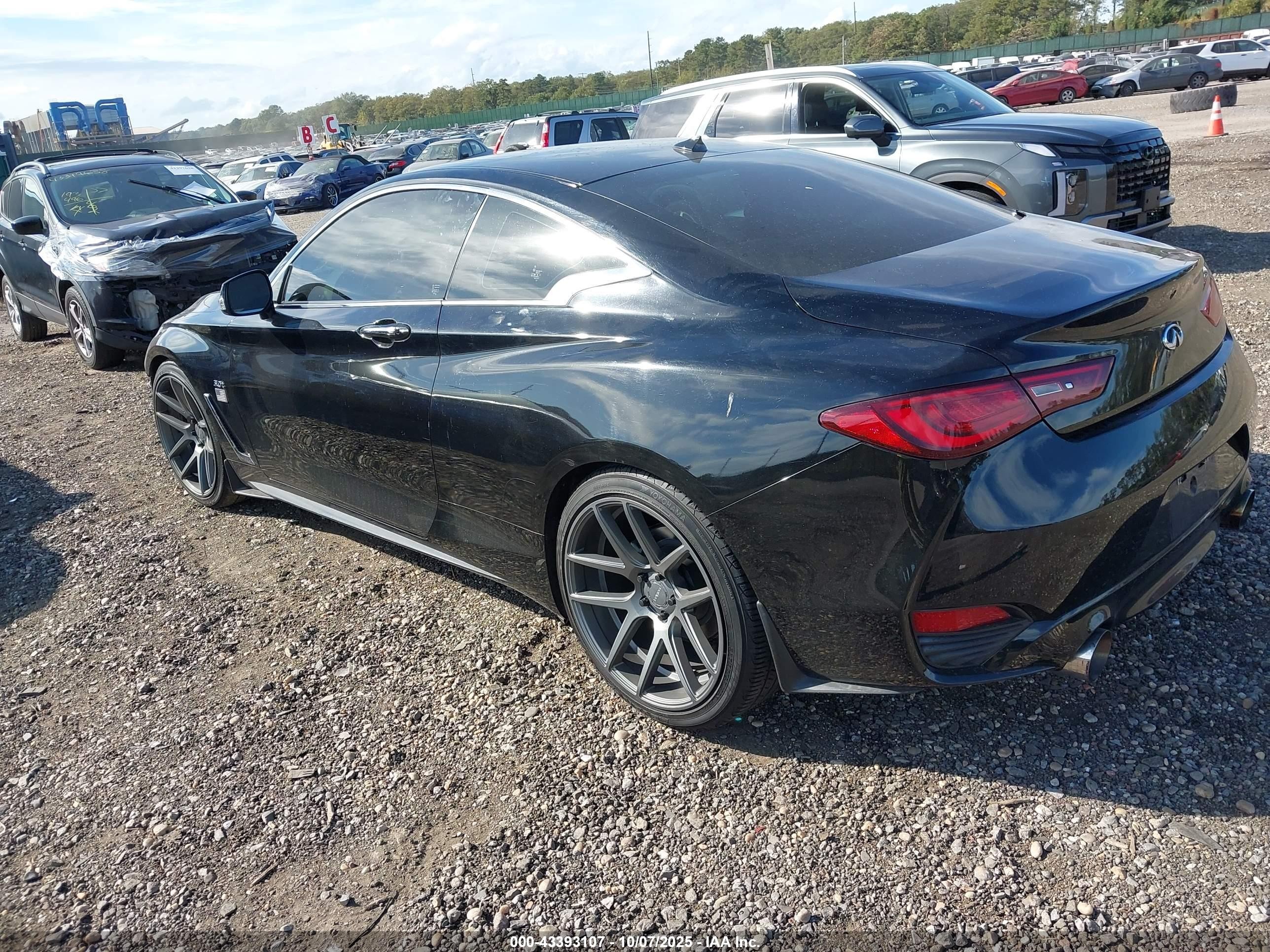 2018 Infiniti Q60 3.0t Luxe Черный vin: JN1EV7EK8JM342867