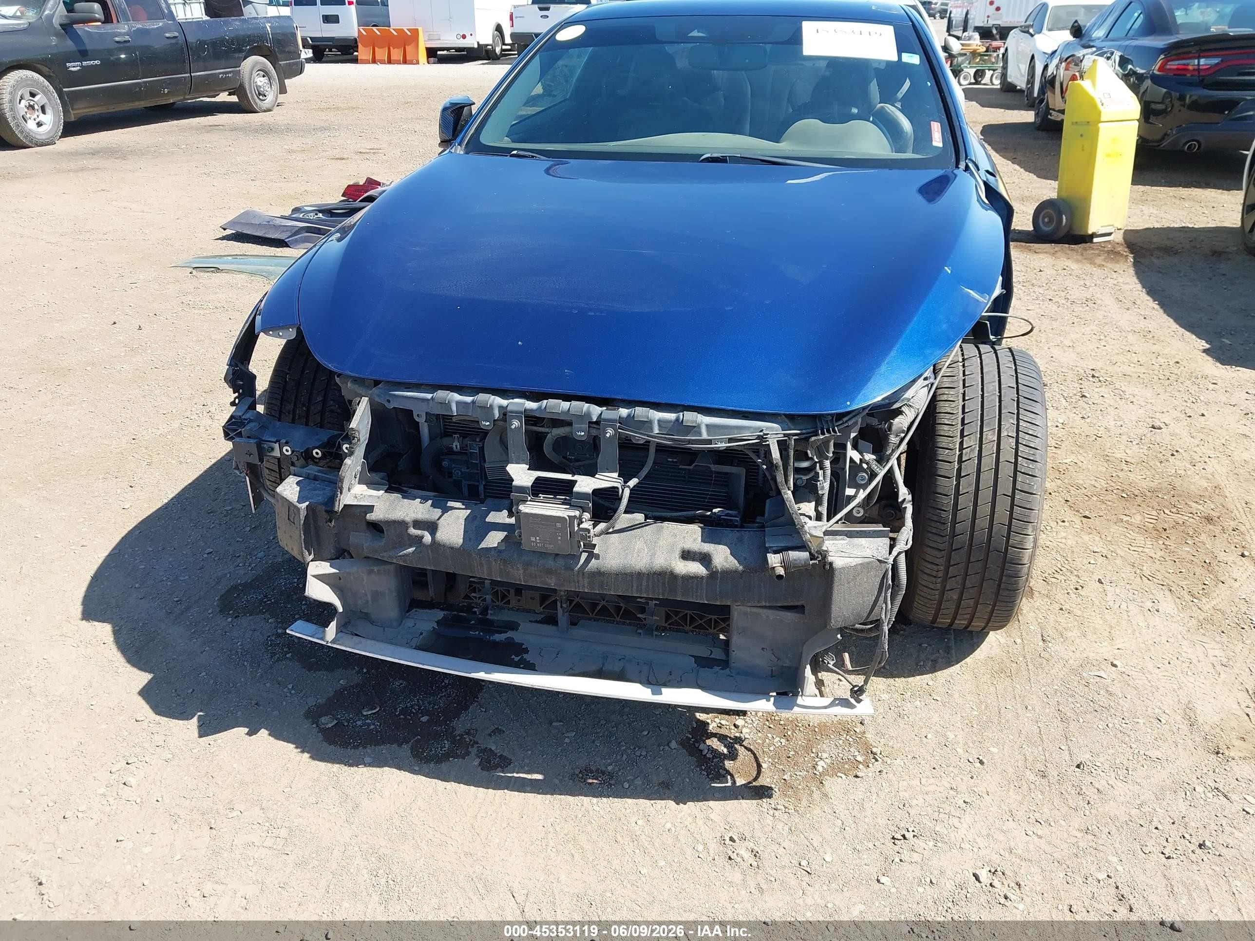 2019 Infiniti Q60 3.0t Luxe Синий vin: JN1EV7EK8KM230894