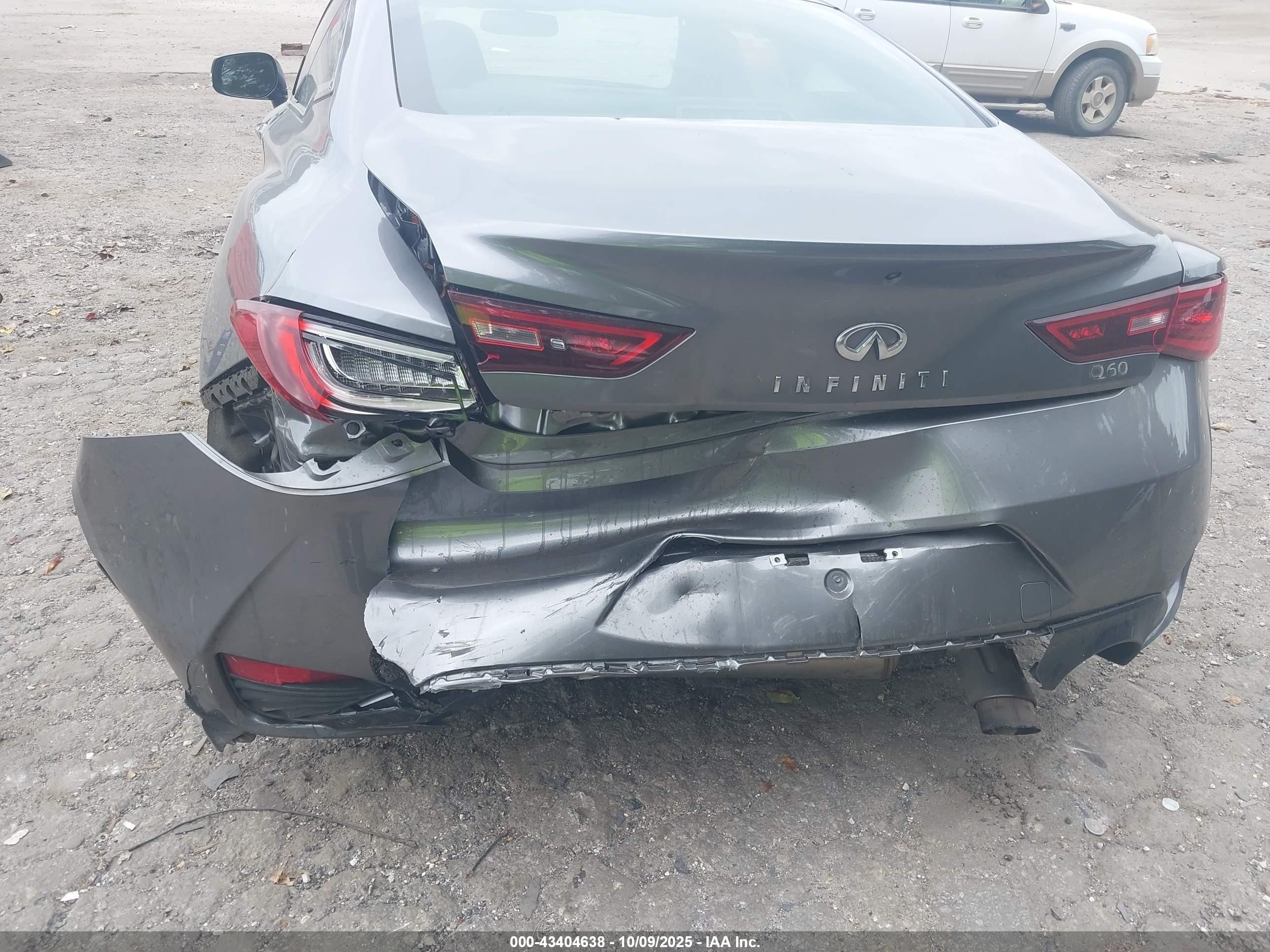 2019 Infiniti Q60 3.0t Luxe Серый vin: JN1EV7EK8KM231821