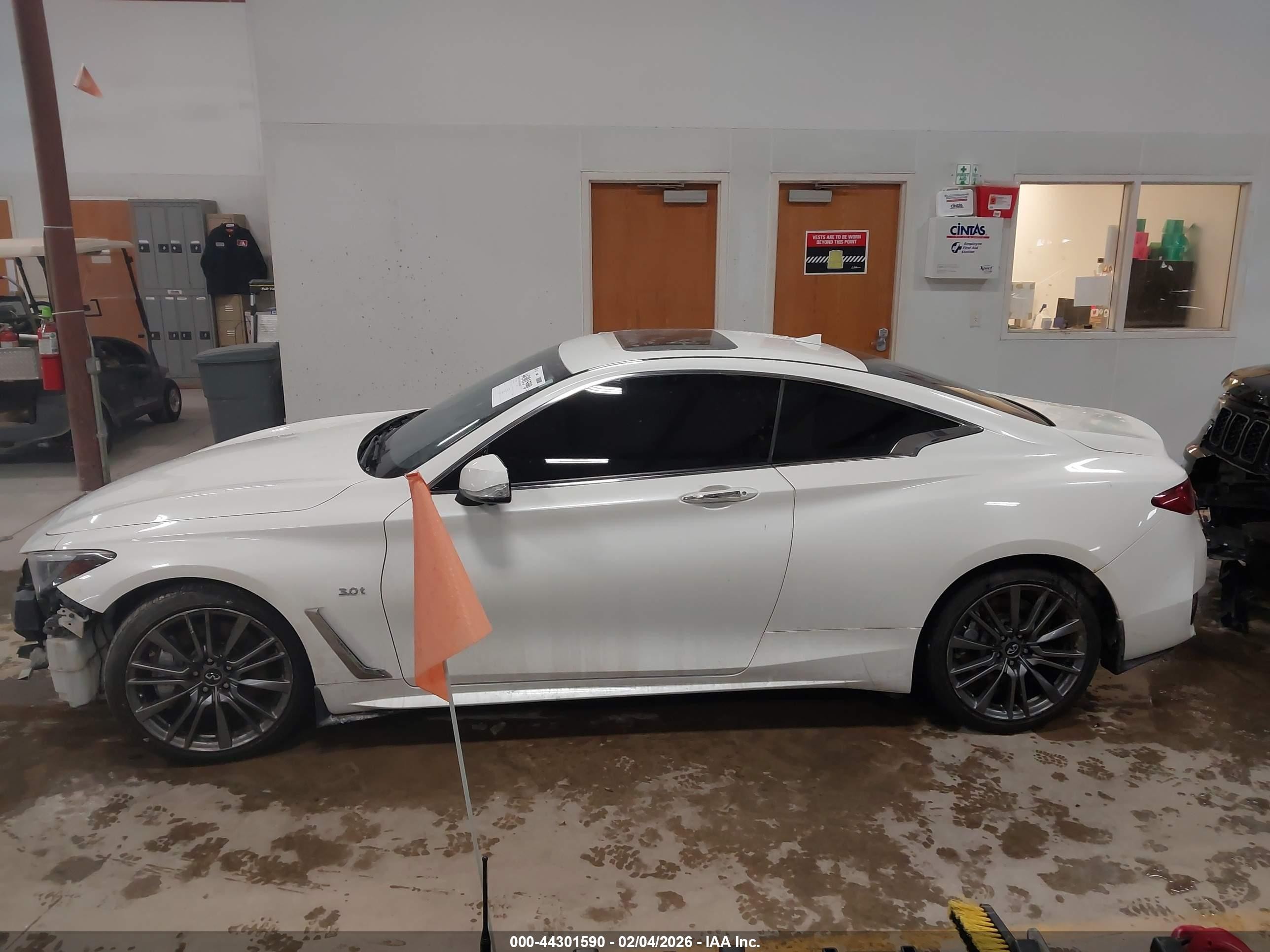 2017 Infiniti Q60 3.0t Sport Белый vin: JN1EV7EL1HM553539