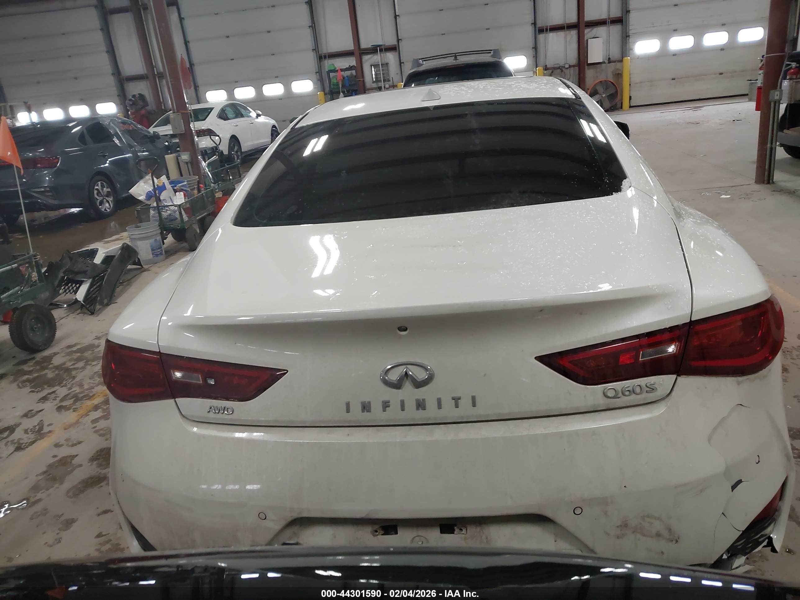 2017 Infiniti Q60 3.0t Sport Белый vin: JN1EV7EL1HM553539