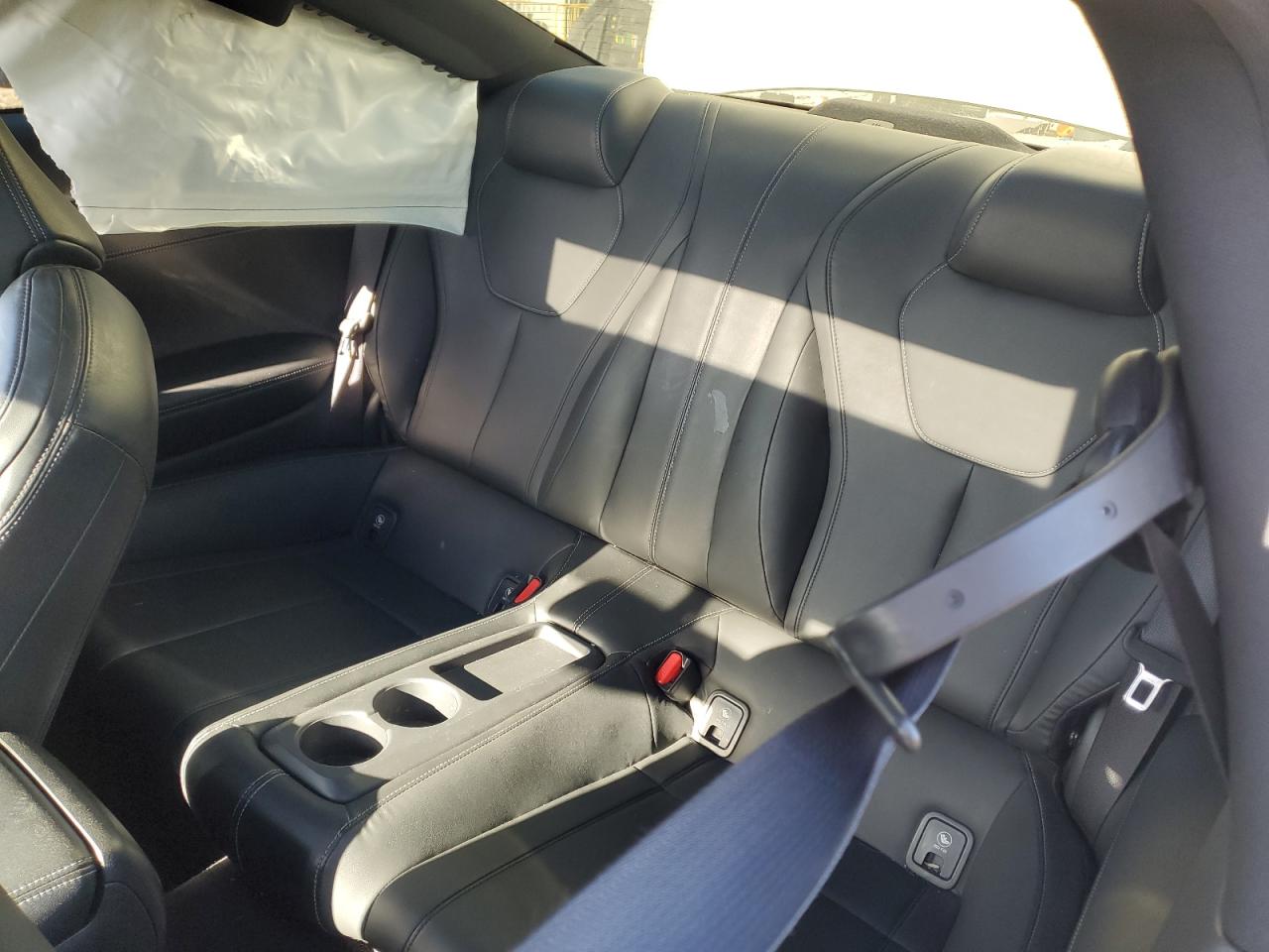 2018 Infiniti Q60 Luxe 300 Белый vin: JN1EV7EL1JM392471