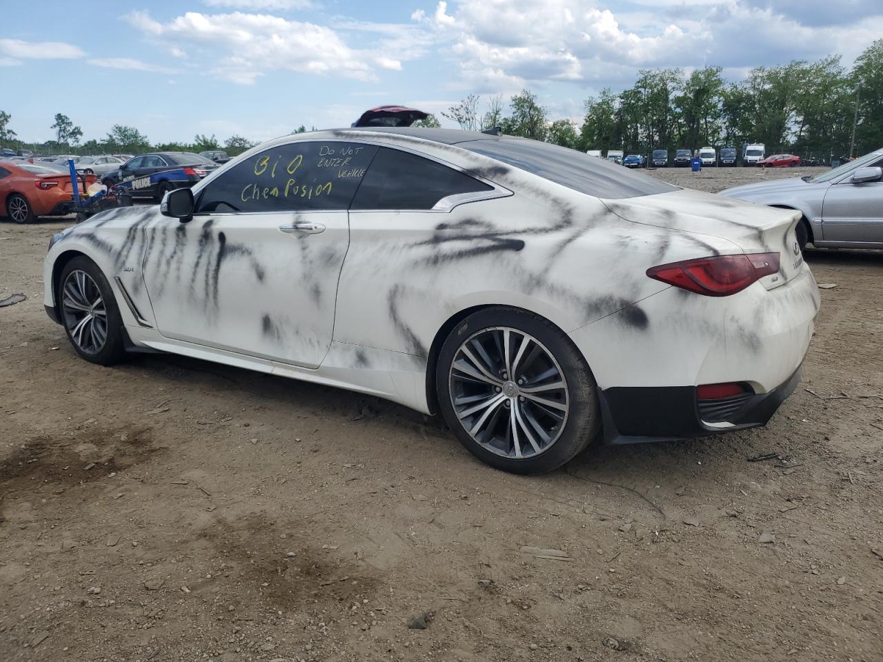 2018 Infiniti Q60 Luxe 300 Белый vin: JN1EV7EL5JM390500