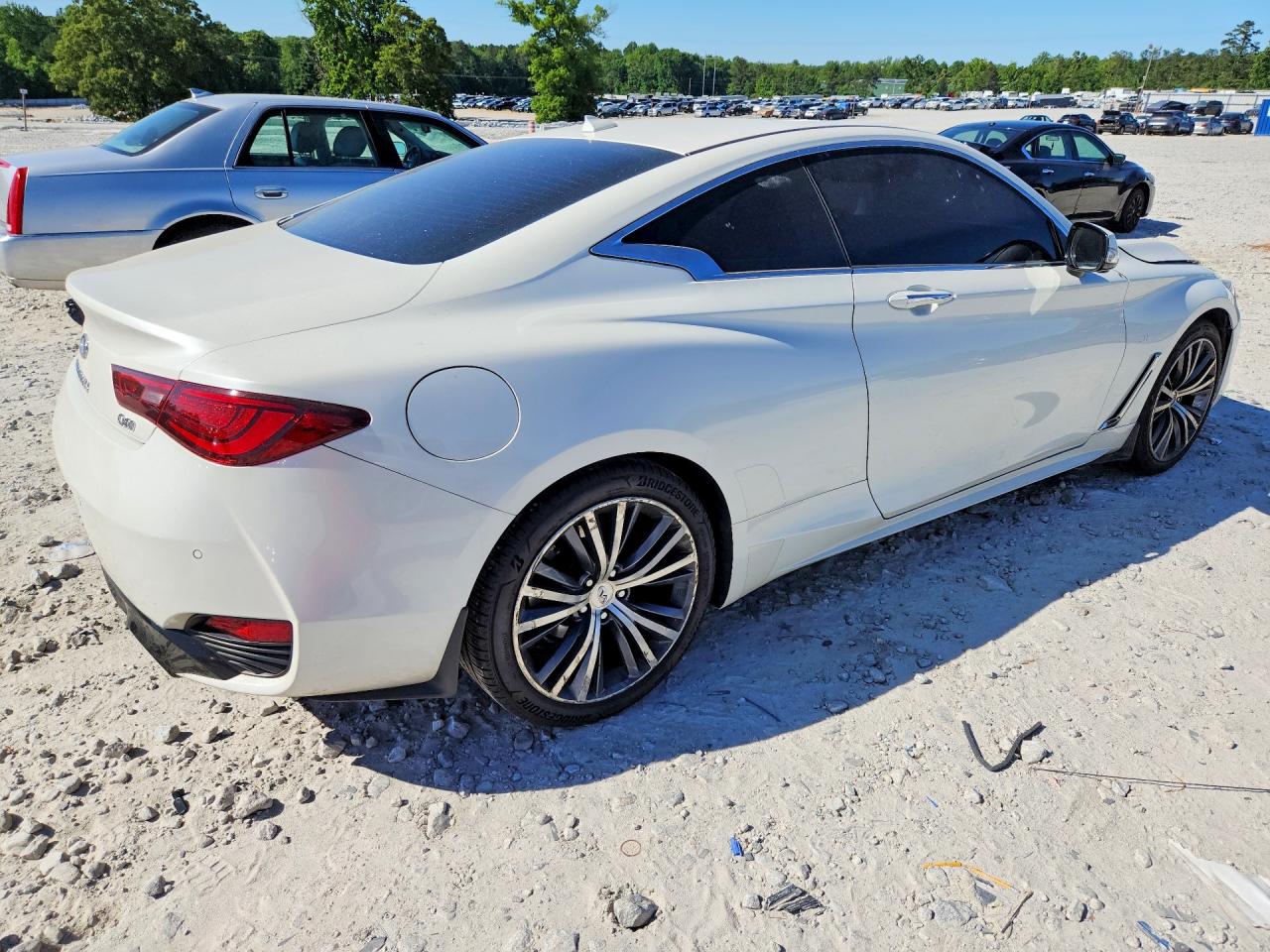 2017 Infiniti Q60 Premium White vin: JN1EV7EL7HM552766