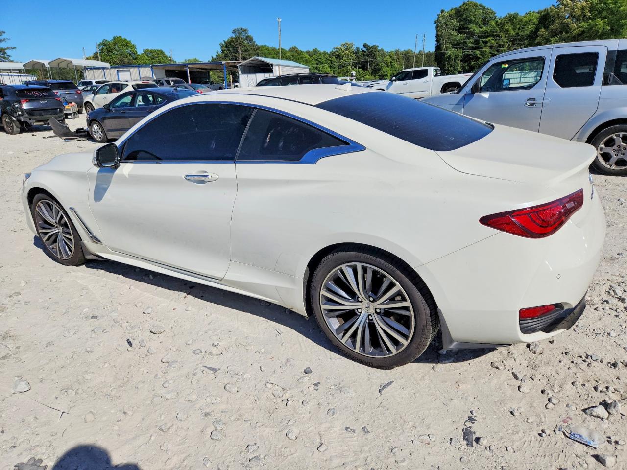 2017 Infiniti Q60 Premium White vin: JN1EV7EL7HM552766