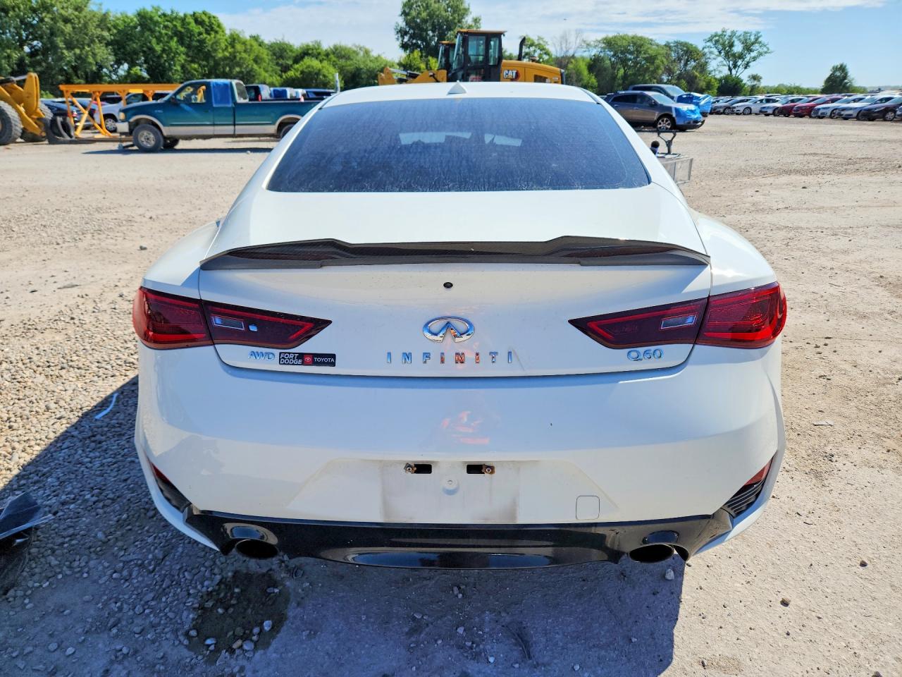 2017 Infiniti Q60 3.0t Premium White vin: JN1EV7EL8HM550220